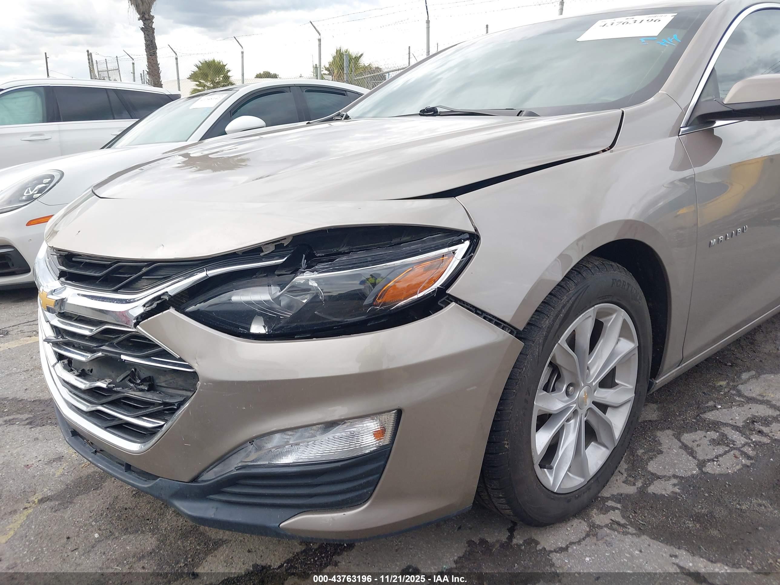 CHEVROLET MALIBU image 6
