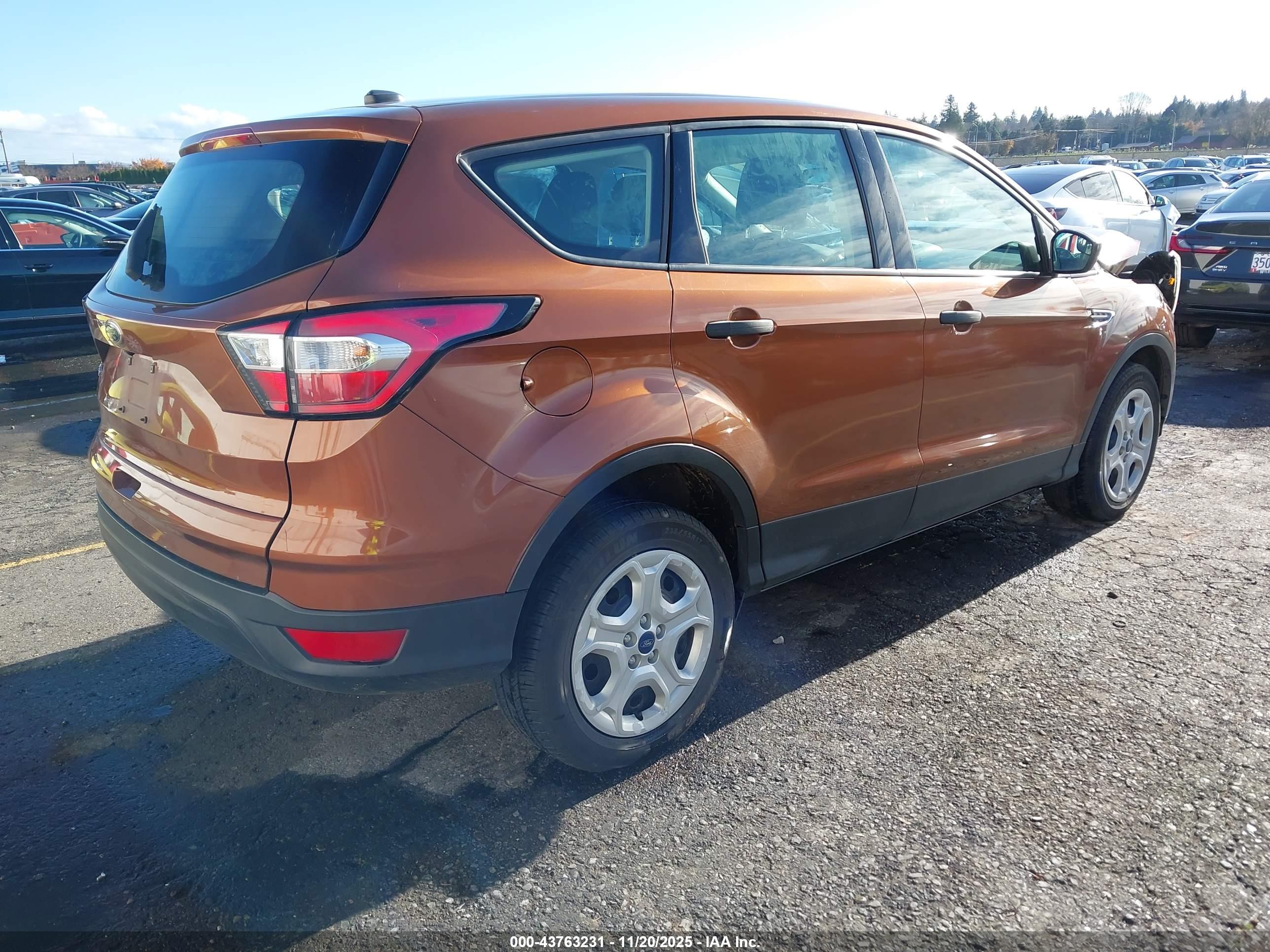 FORD ESCAPE image 4