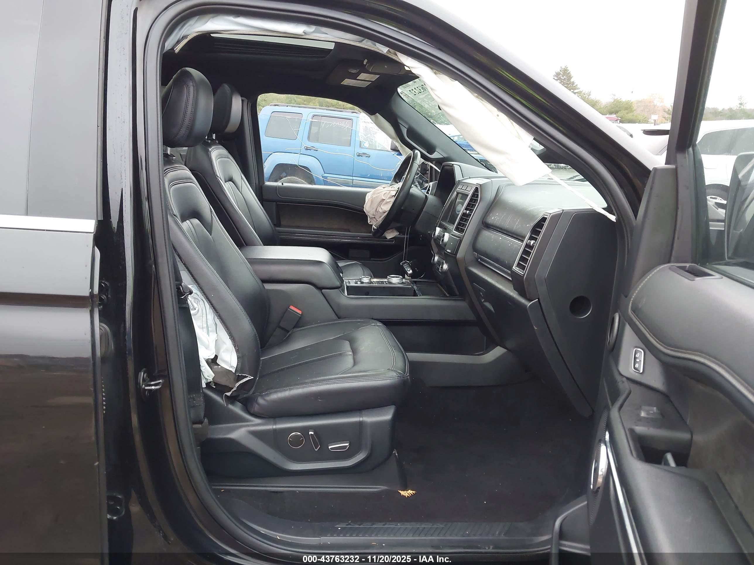 FORD EXPEDITION image 5