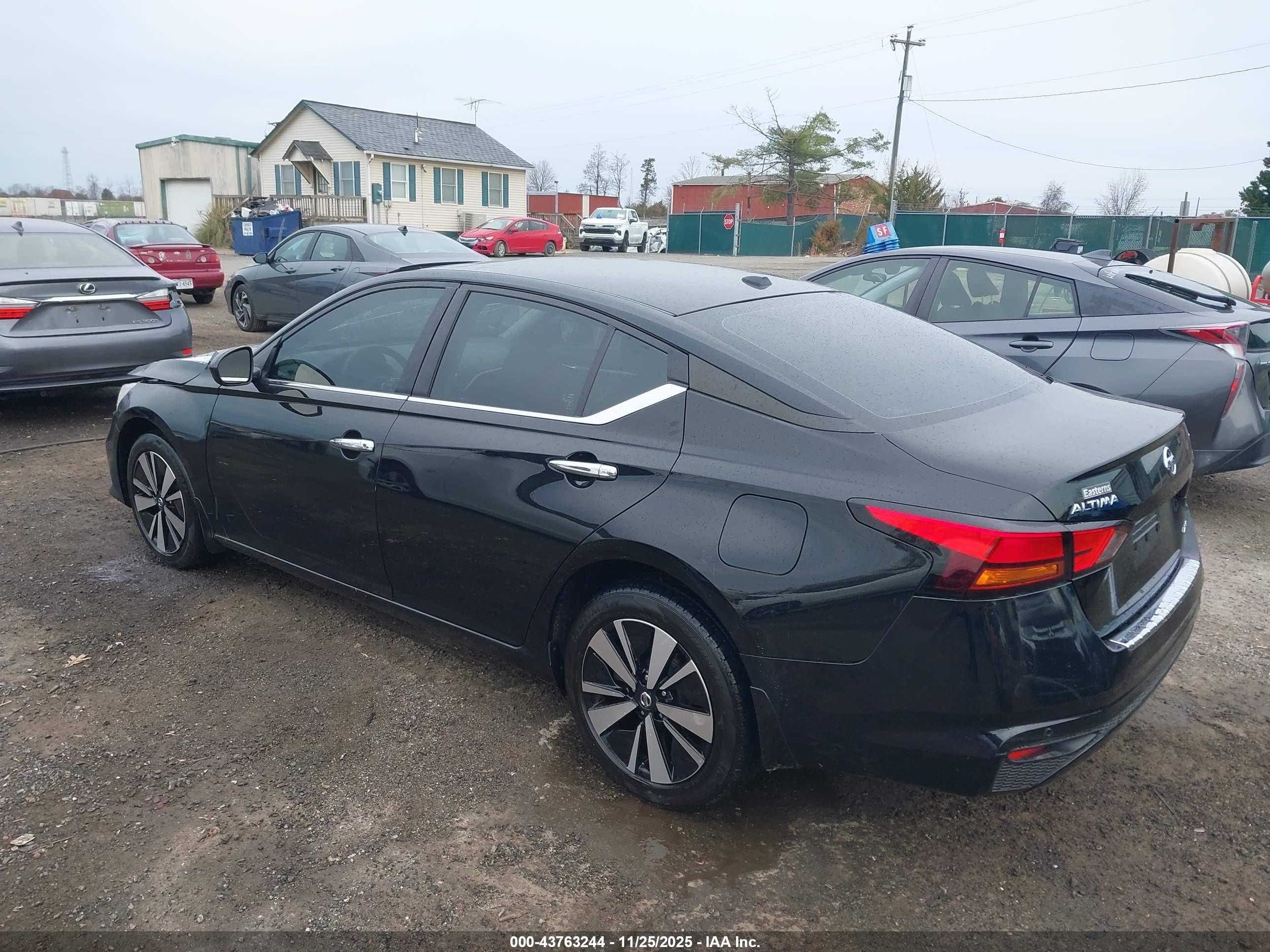 NISSAN ALTIMA image 3