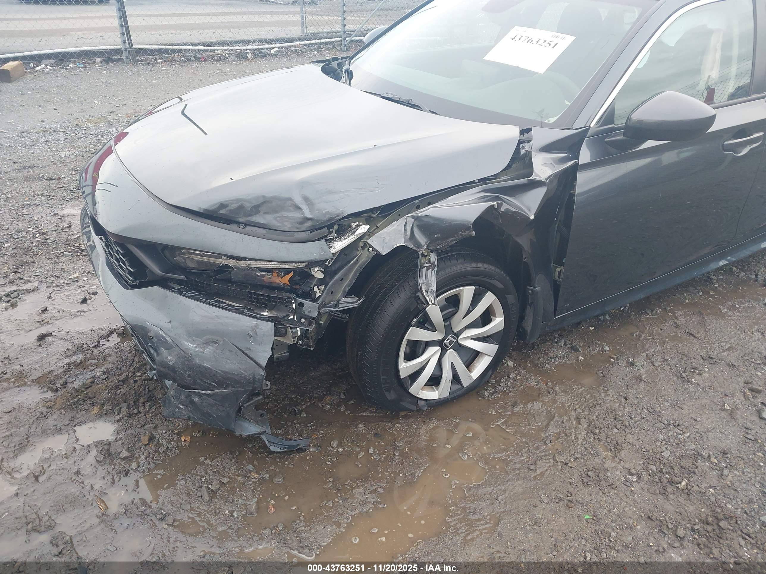 HONDA CIVIC image 6