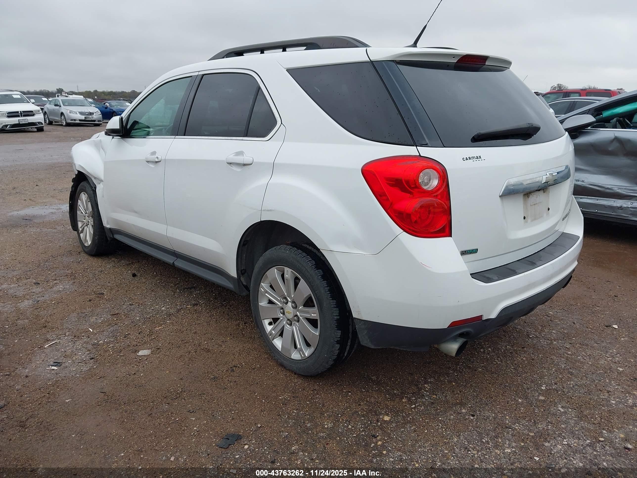 CHEVROLET EQUINOX image 3