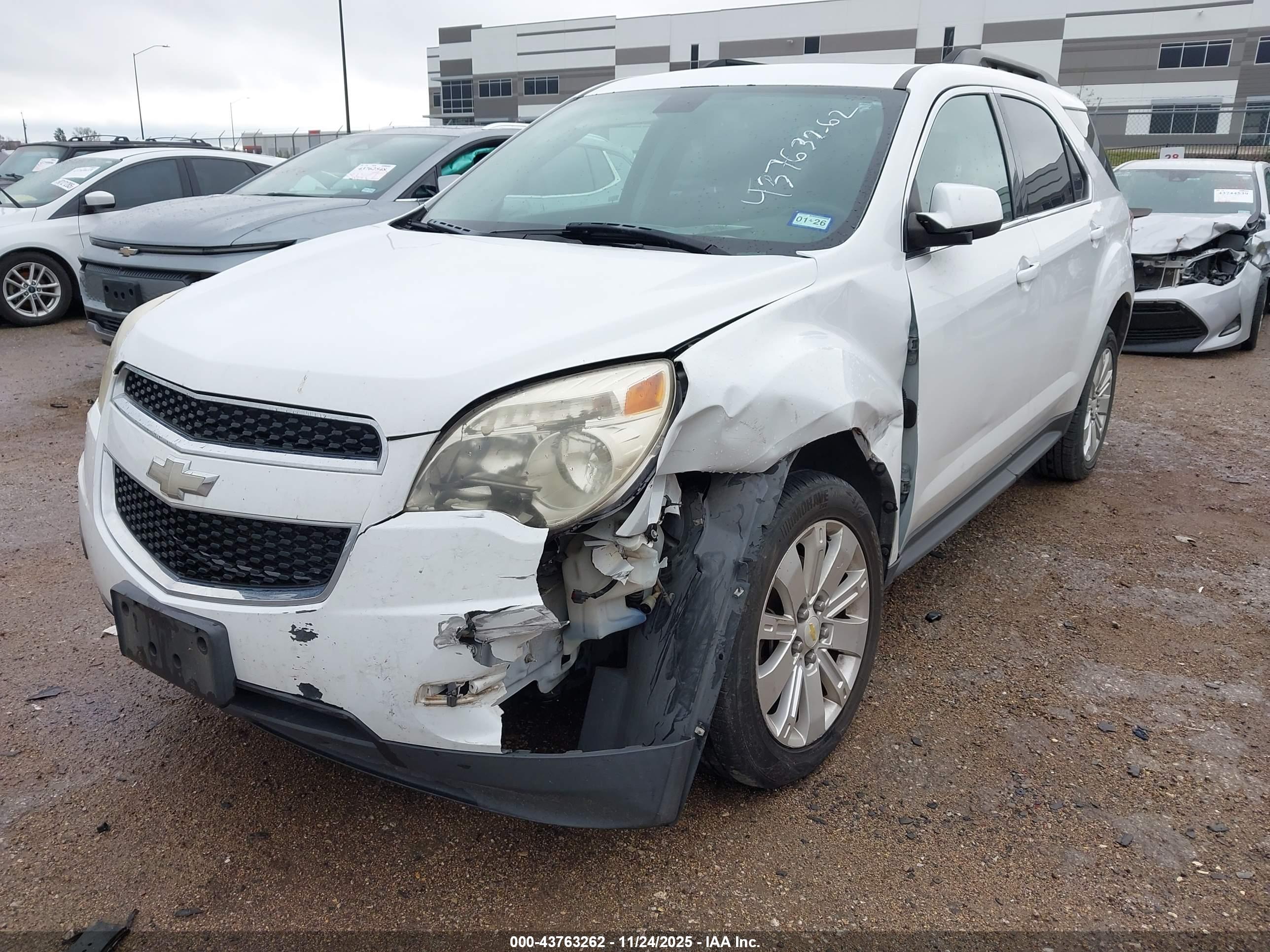 CHEVROLET EQUINOX image 6