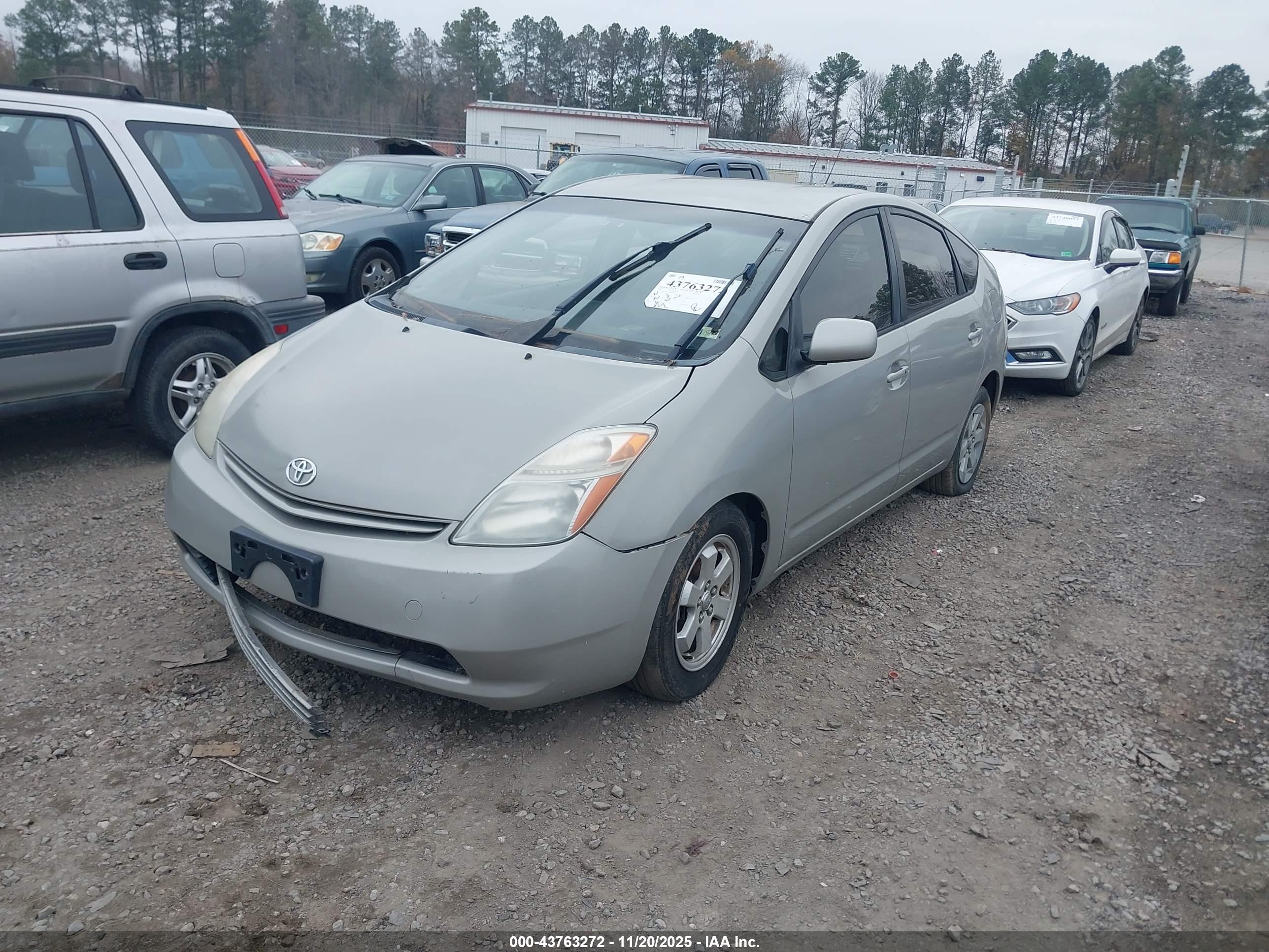 TOYOTA PRIUS image 2