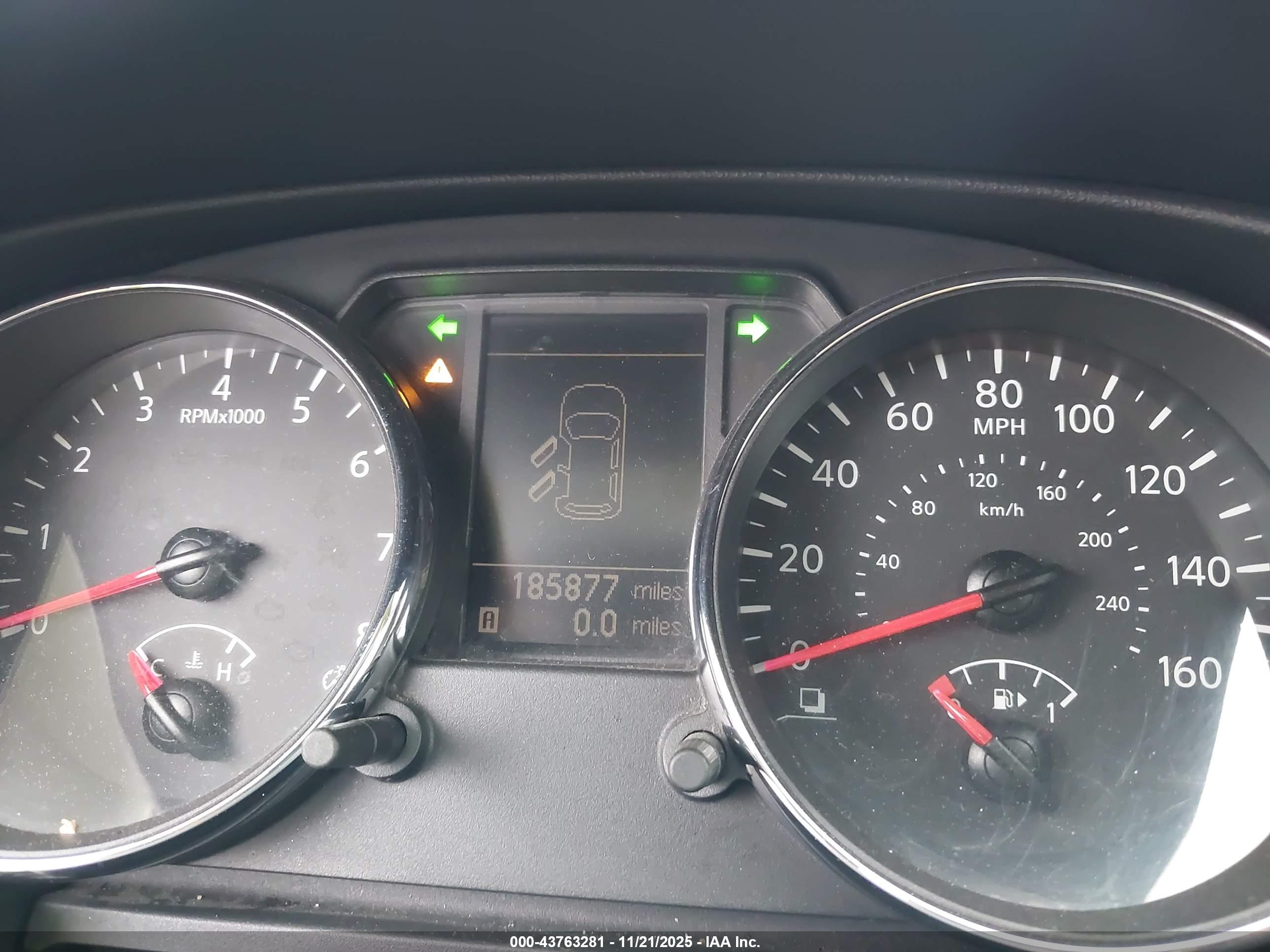 NISSAN ROGUE image 7