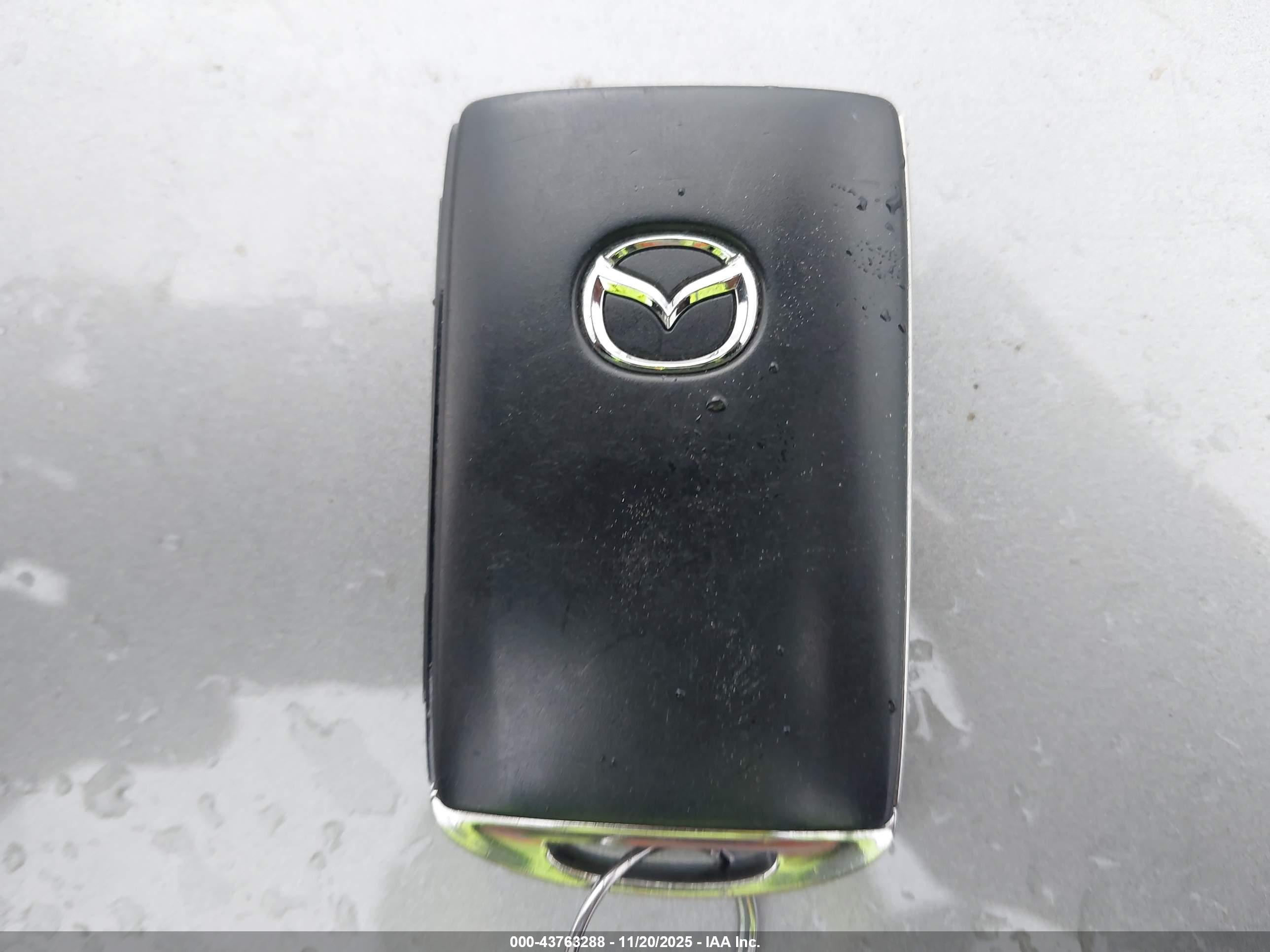 MAZDA CX-30 image 11