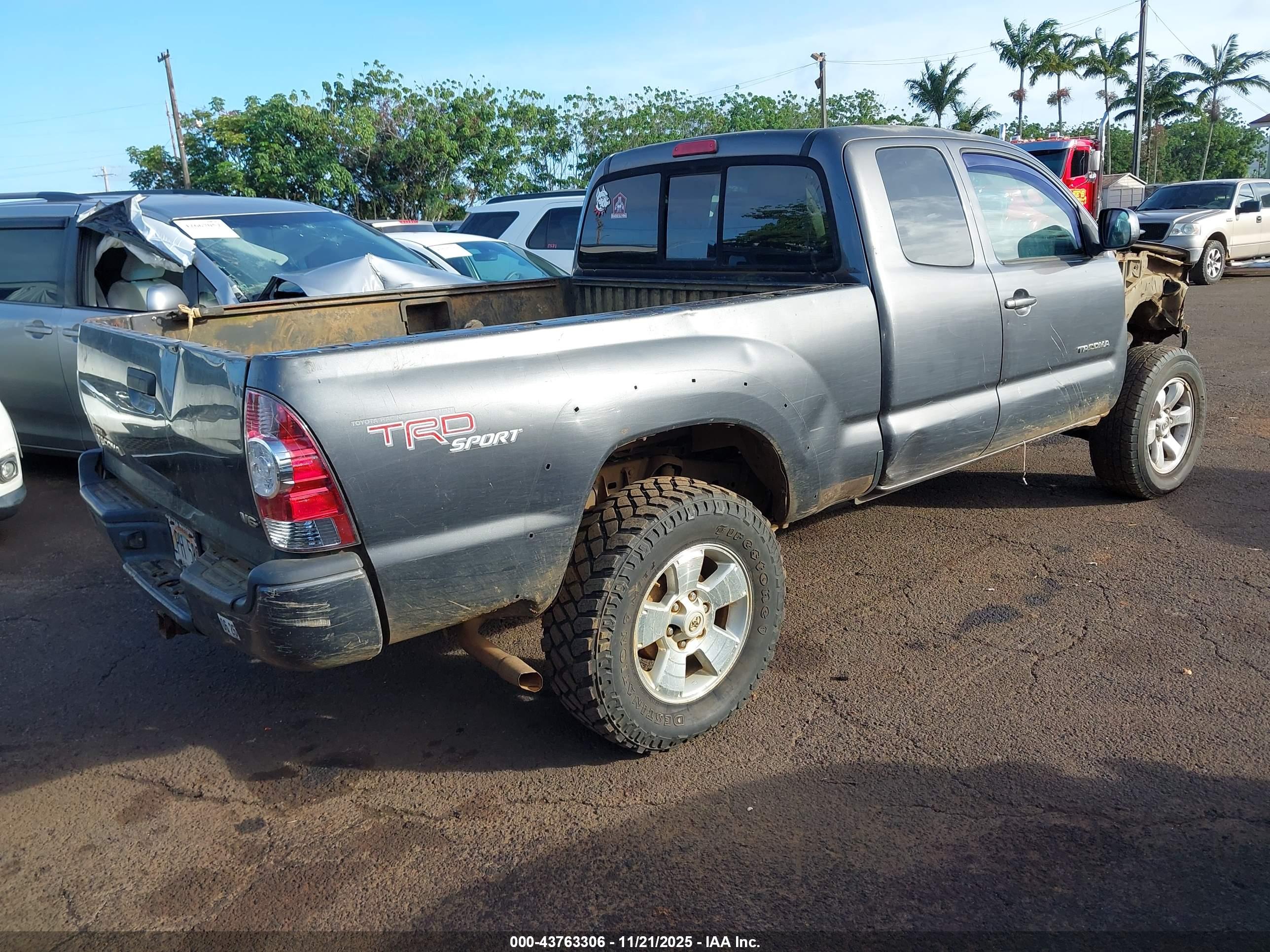TOYOTA TACOMA image 4