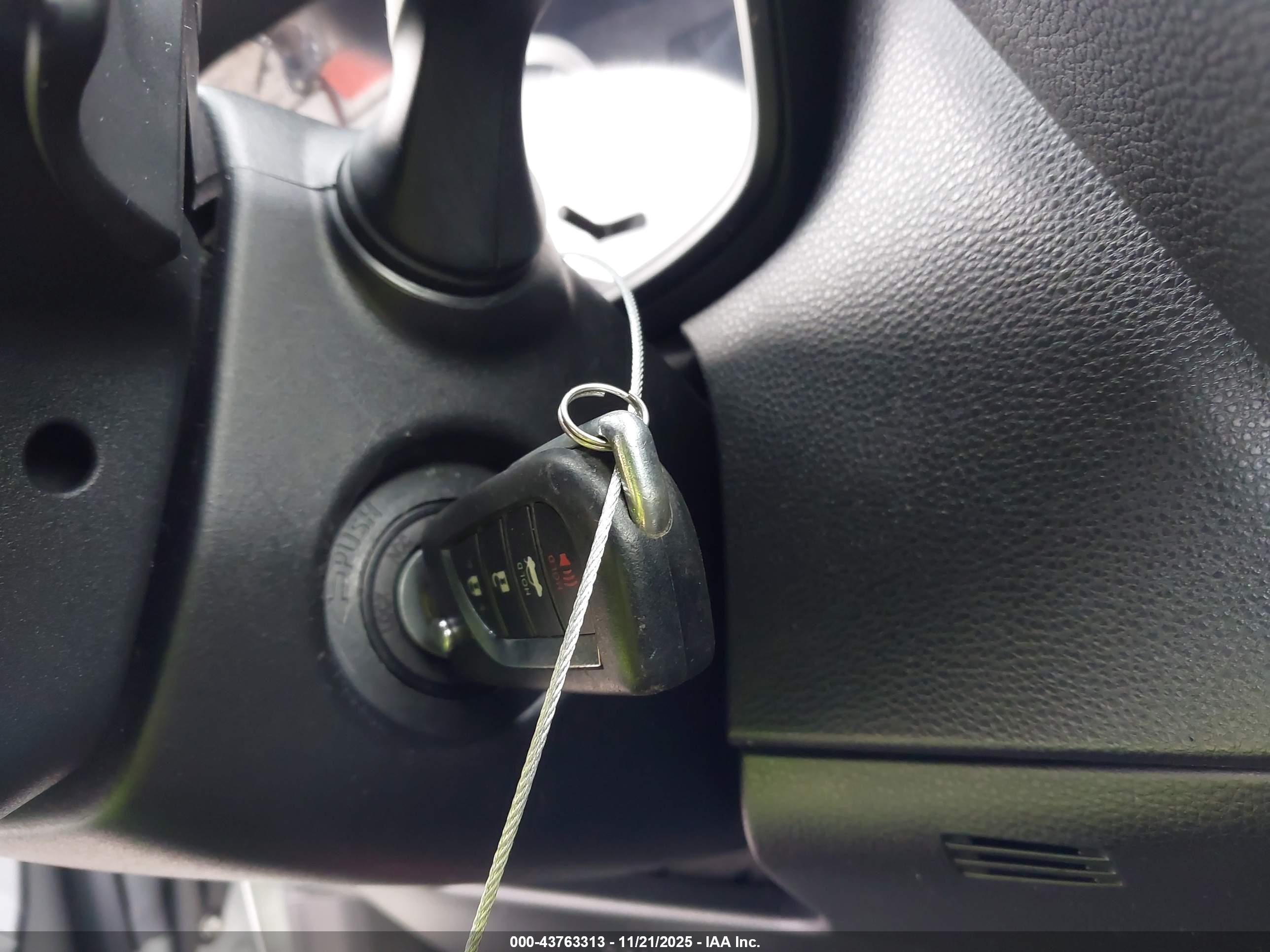 TOYOTA COROLLA image 11