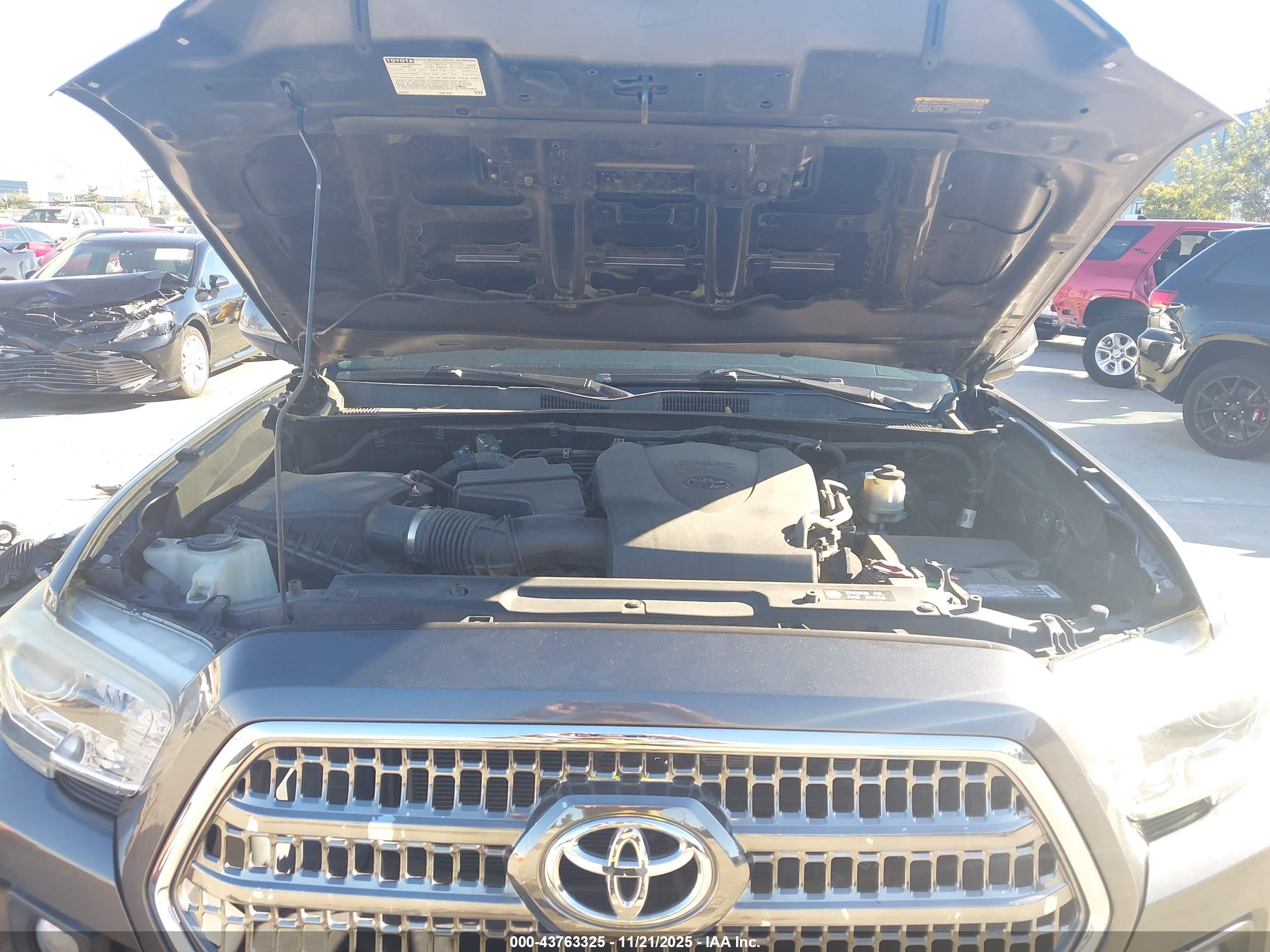TOYOTA TACOMA image 10