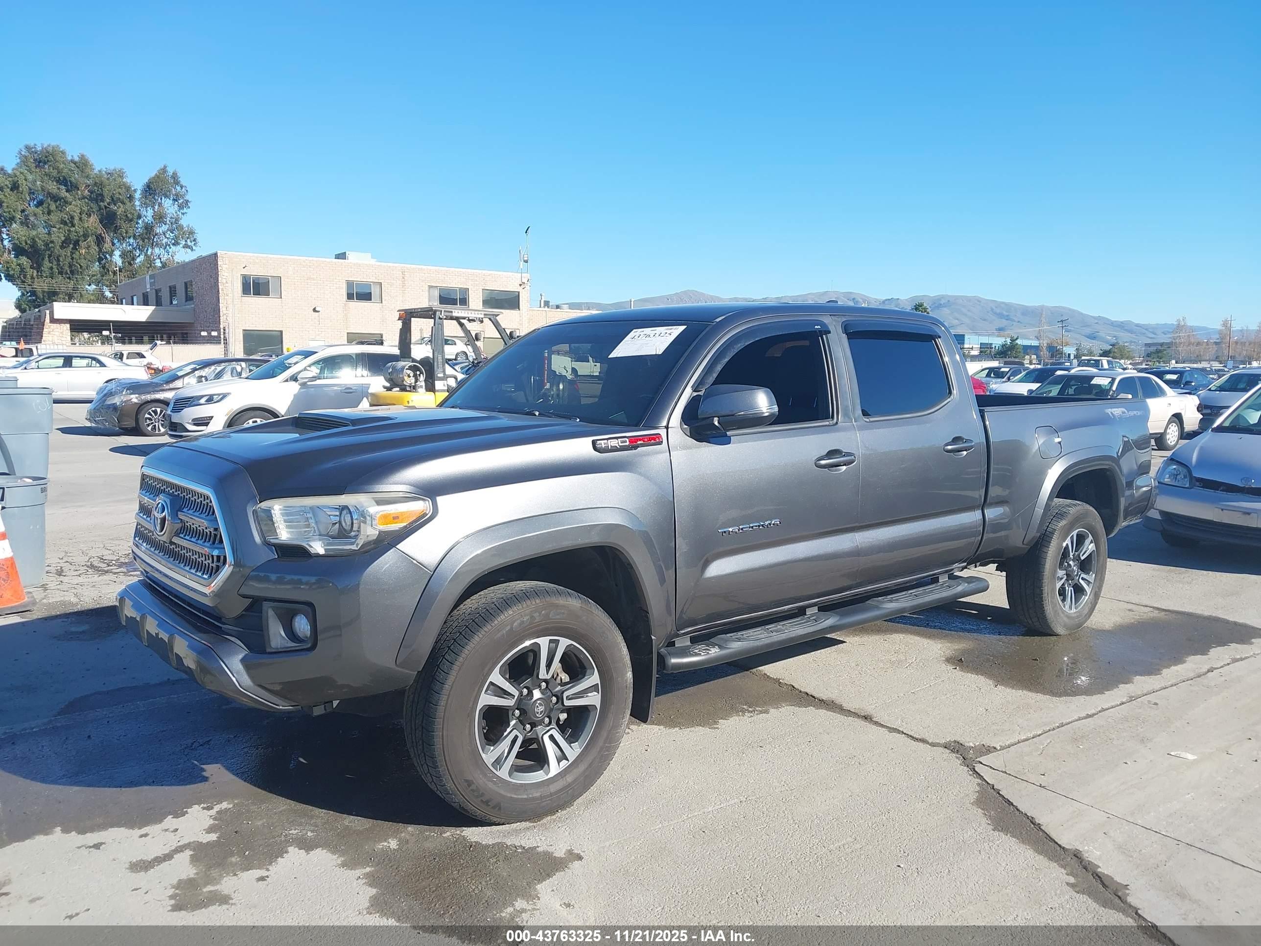 TOYOTA TACOMA image 6
