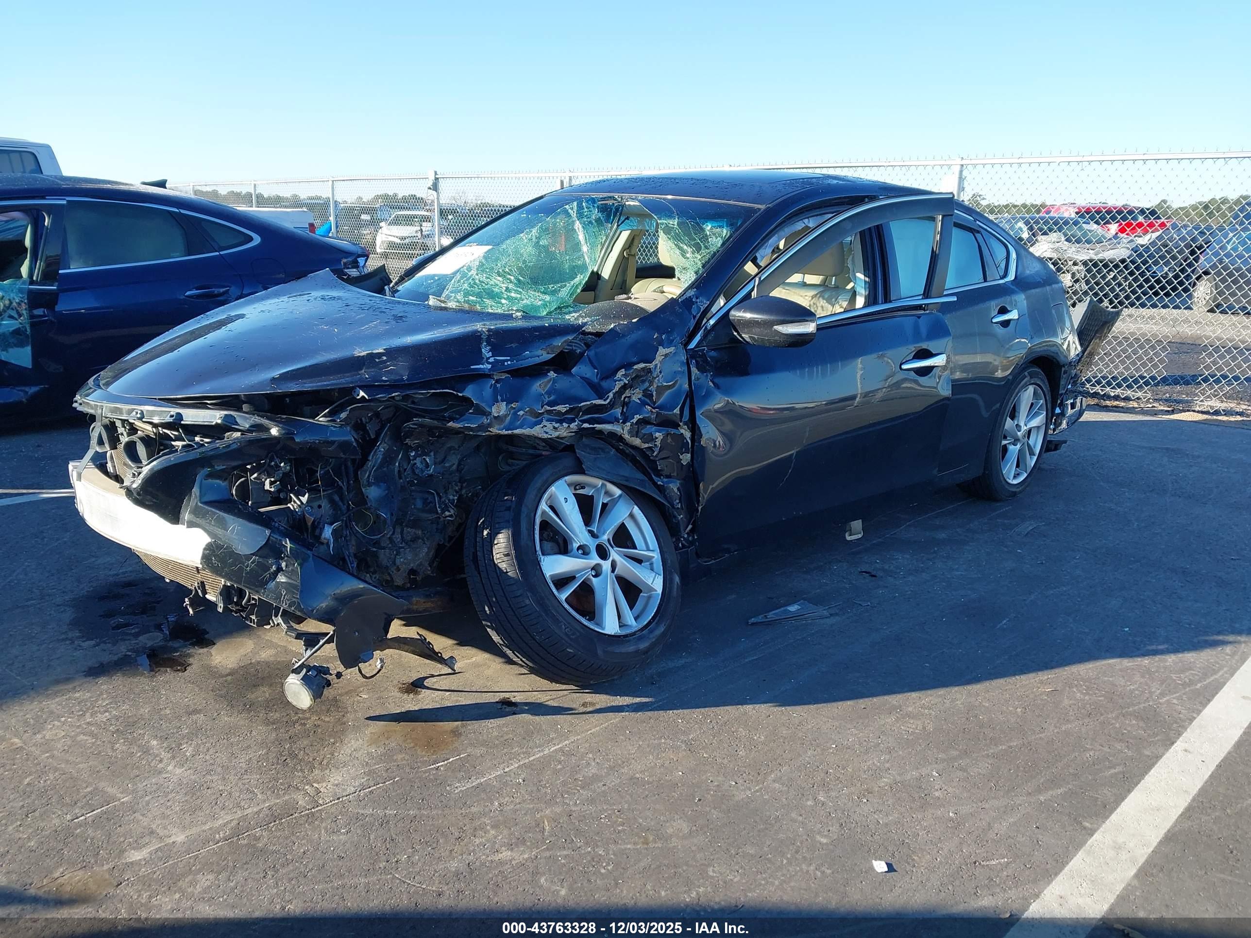 NISSAN ALTIMA image 2