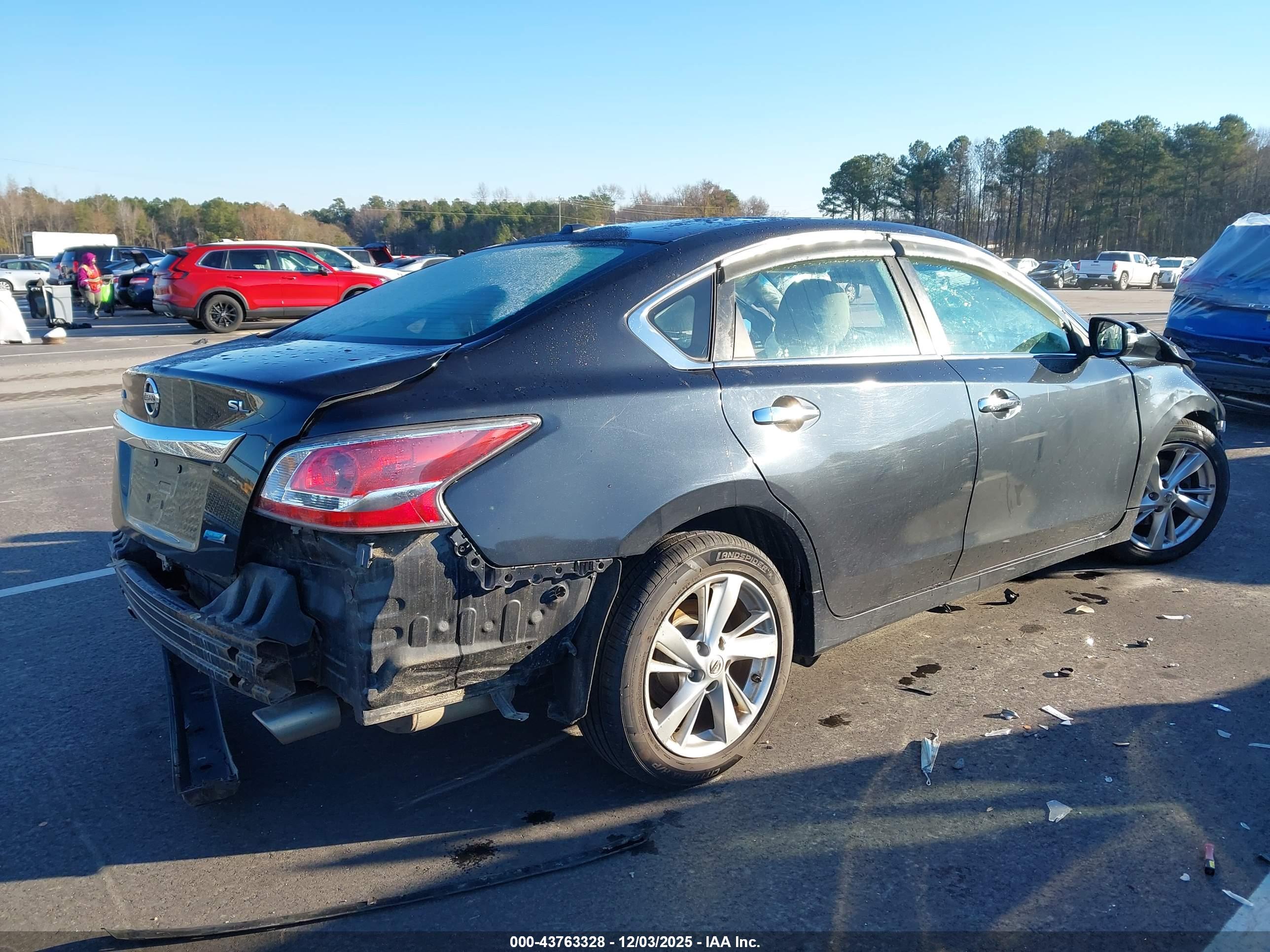 NISSAN ALTIMA image 4
