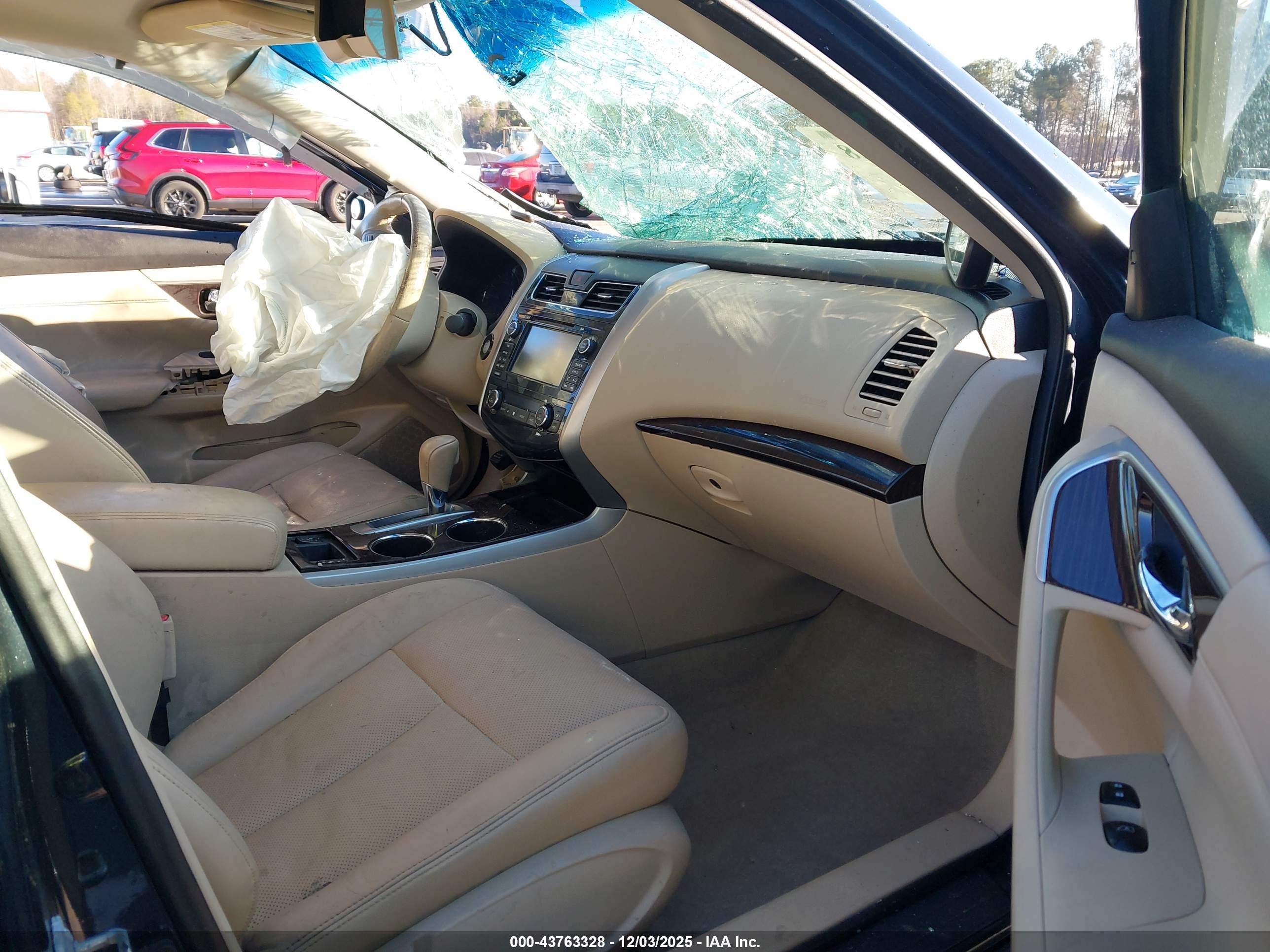 NISSAN ALTIMA image 5