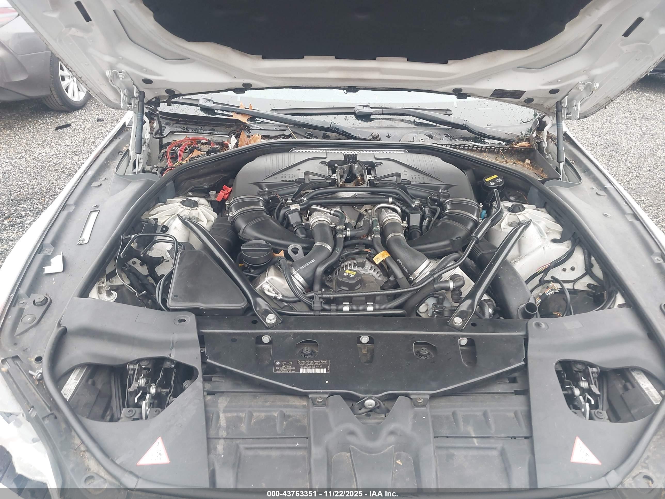 BMW 650I image 10