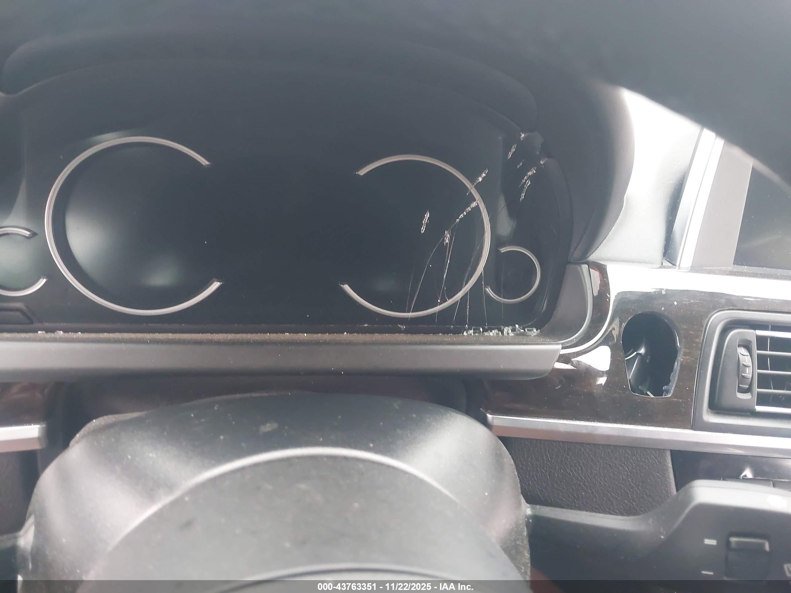 BMW 650I image 7