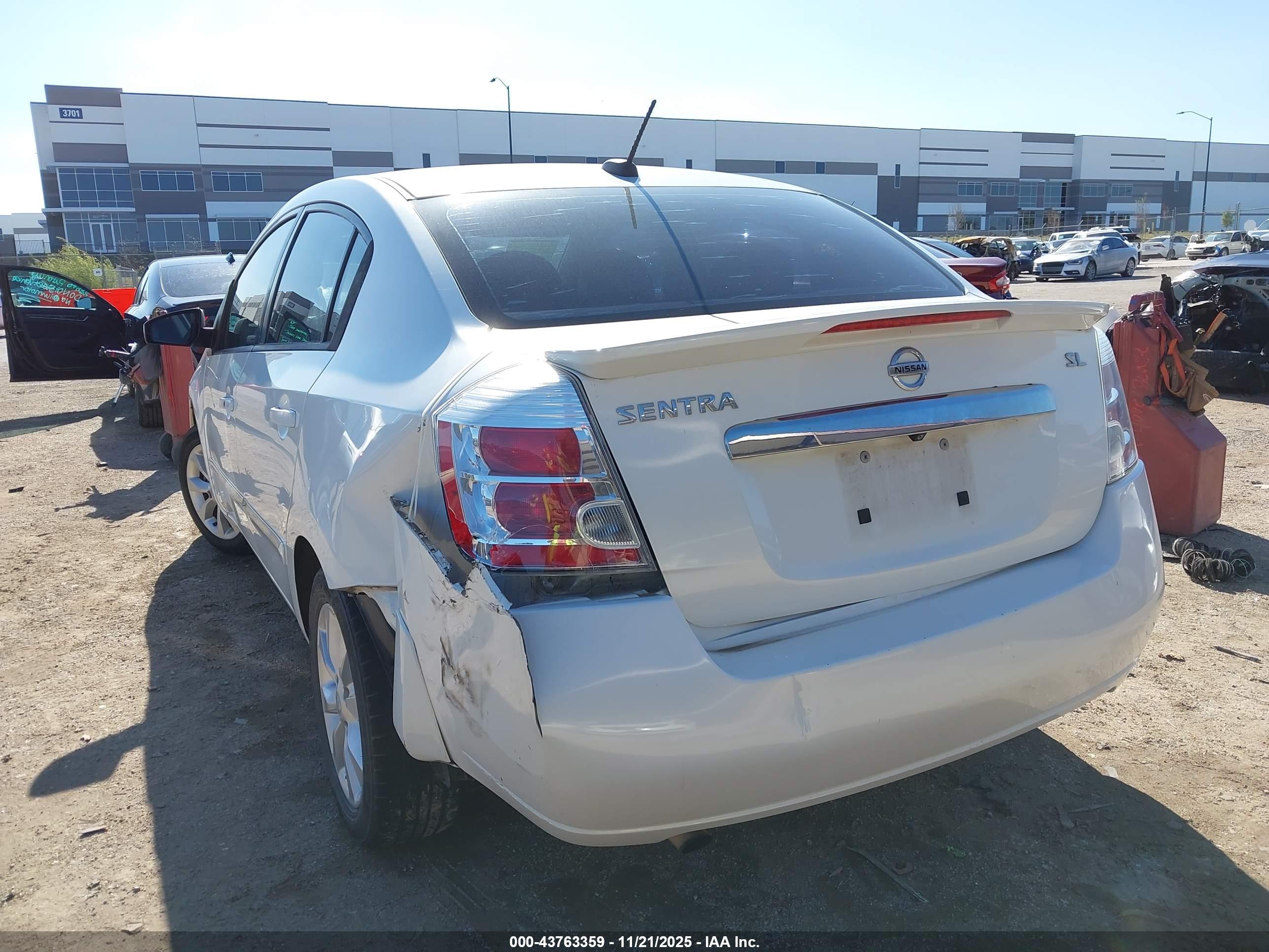 NISSAN SENTRA image 3