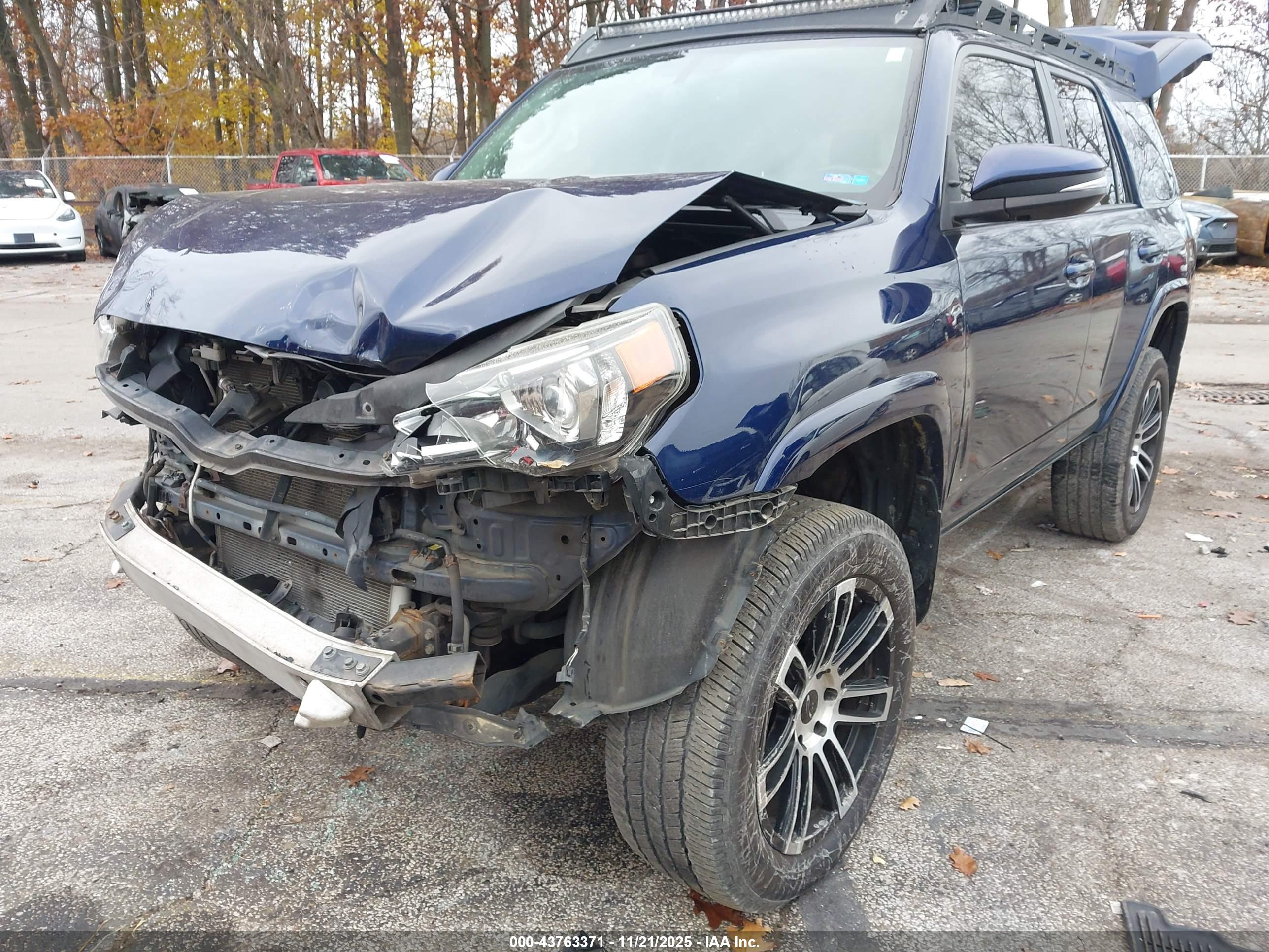 TOYOTA 4RUNNER image 6