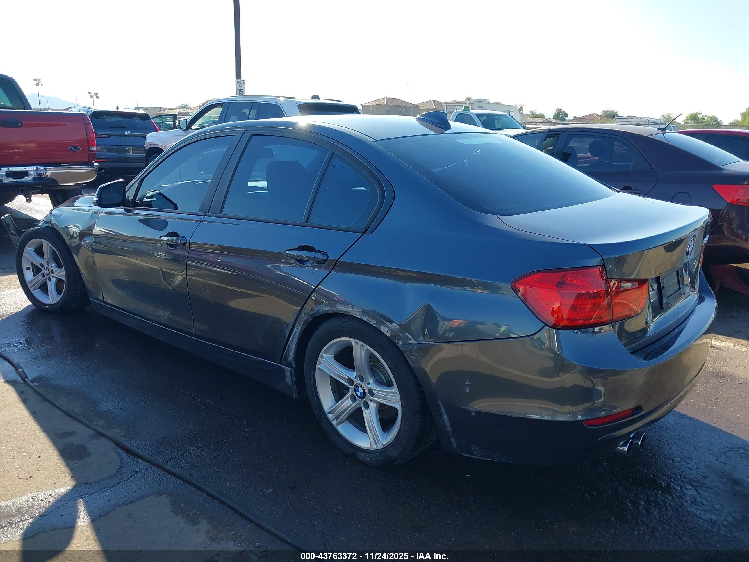BMW 328I image 3