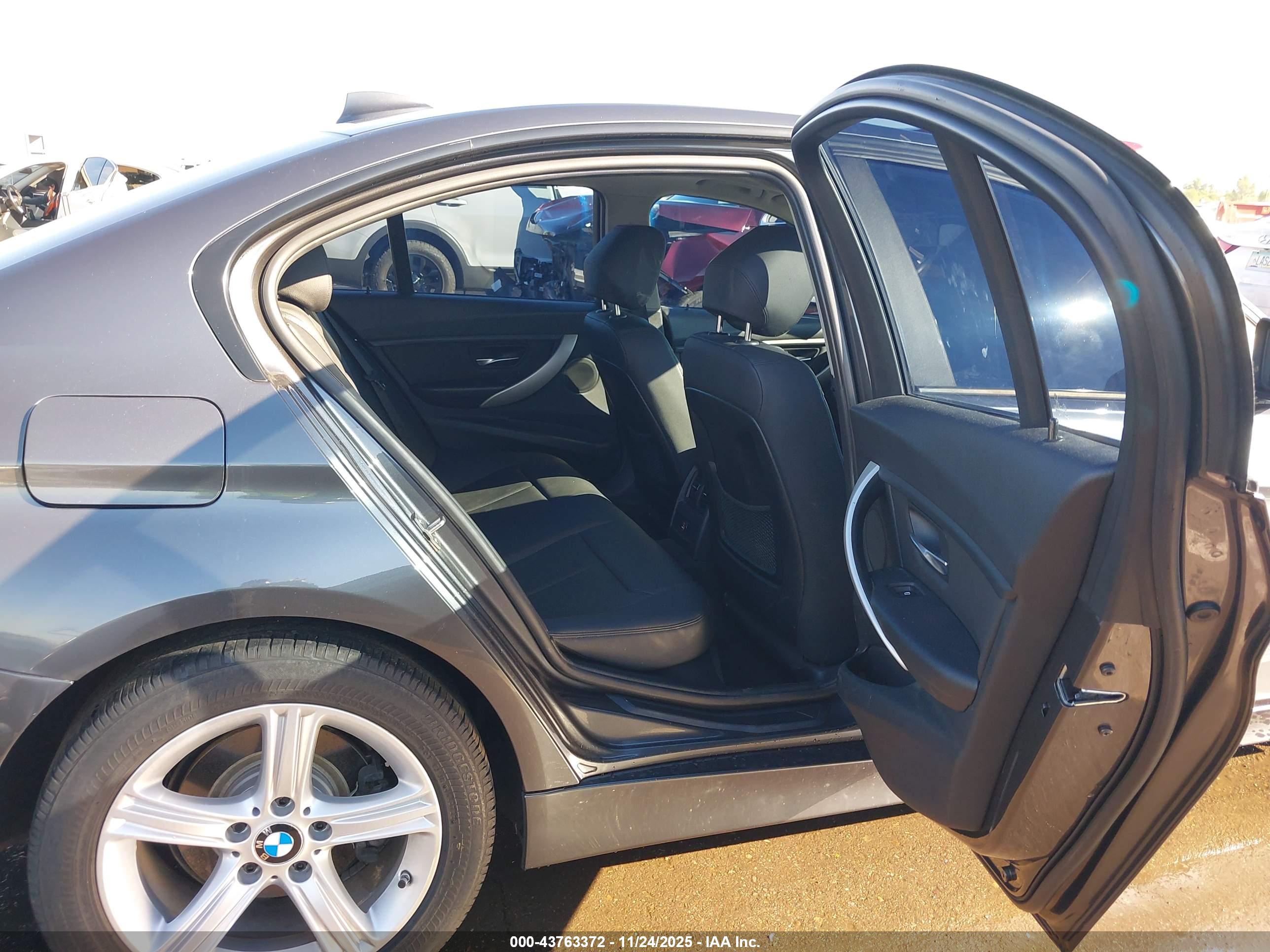 BMW 328I image 8
