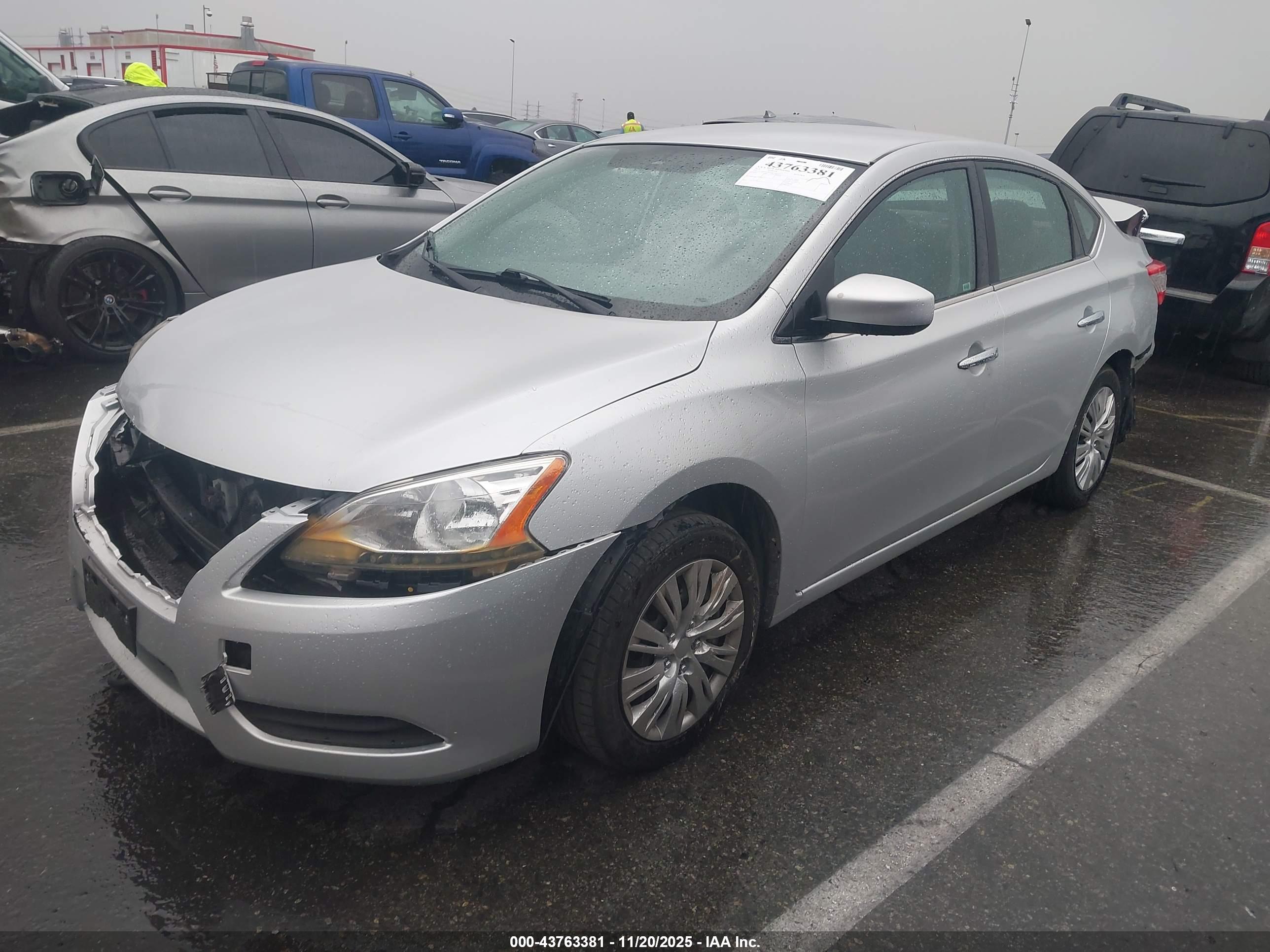 NISSAN SENTRA image 2