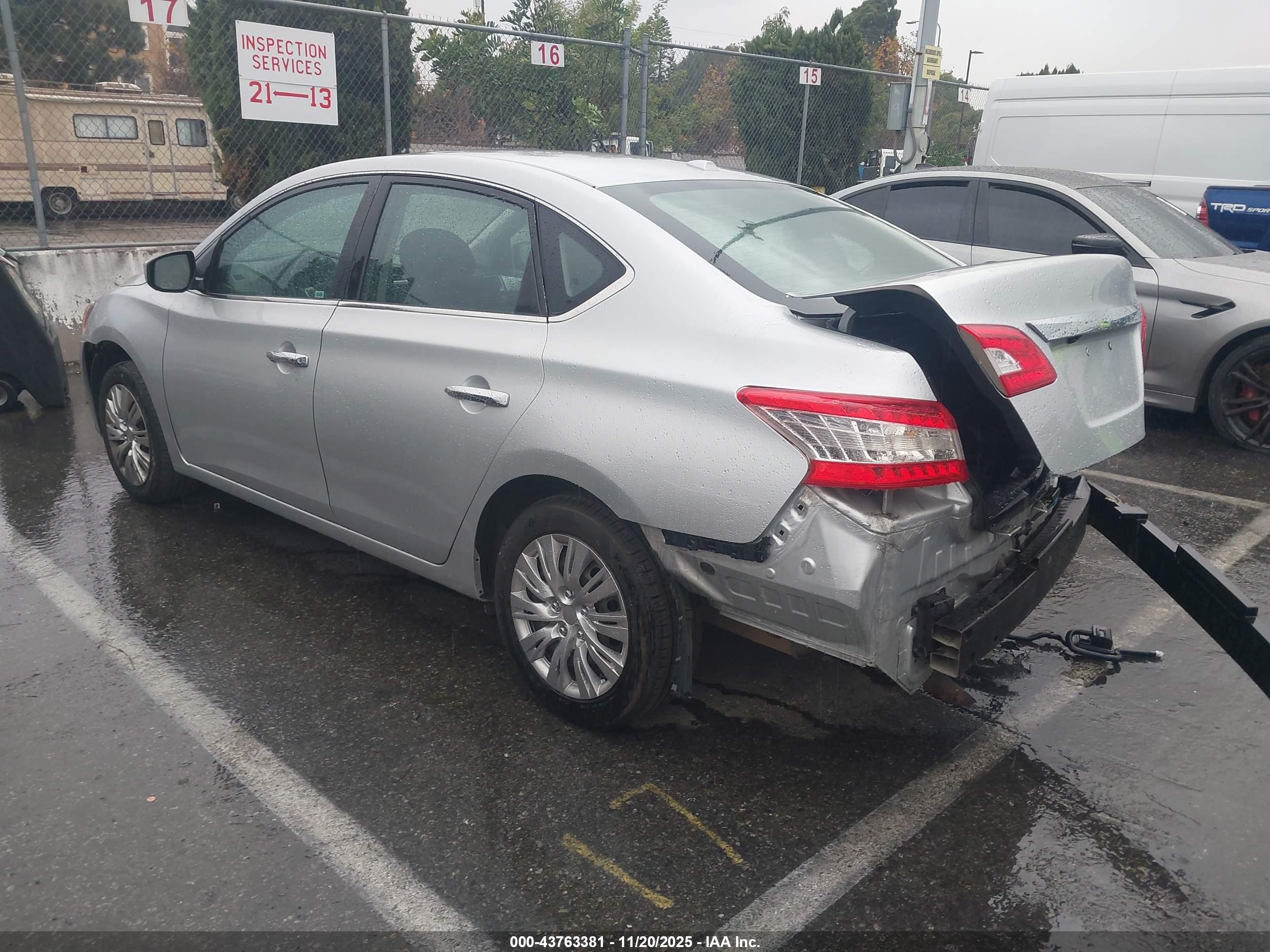 NISSAN SENTRA image 3
