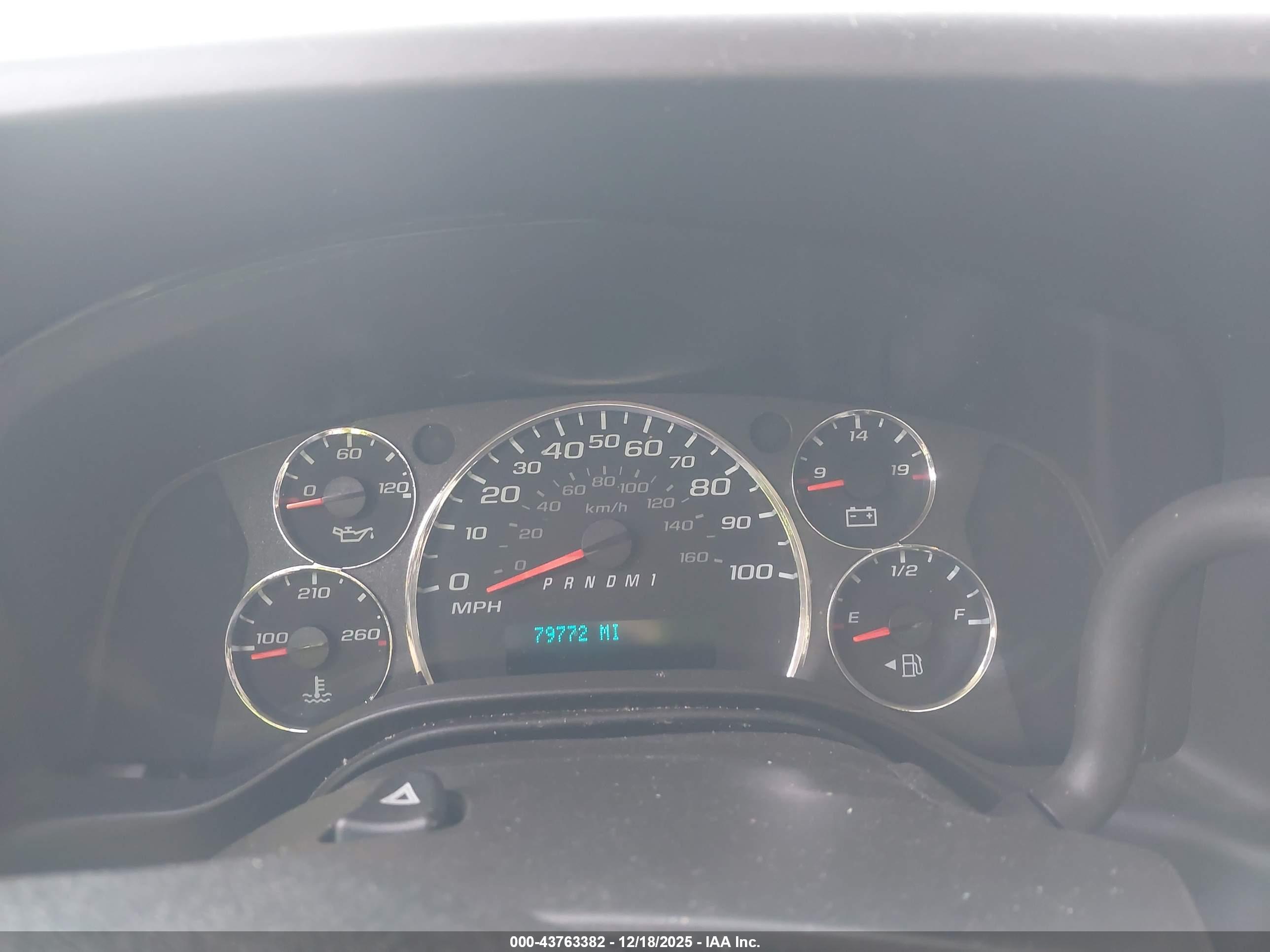 CHEVROLET EXPRESS image 7