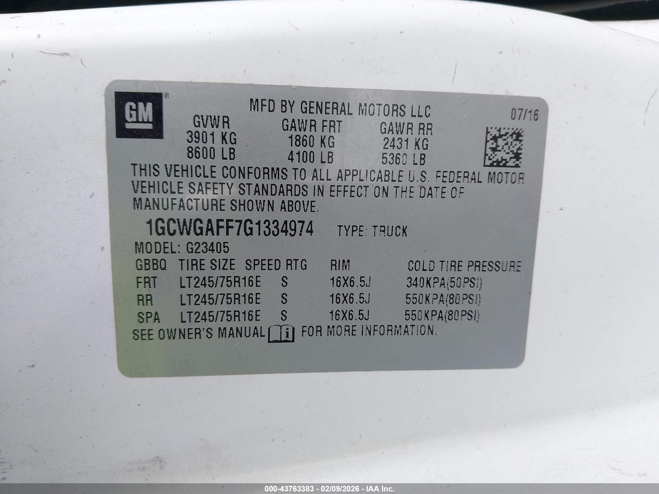 CHEVROLET EXPRESS image 9