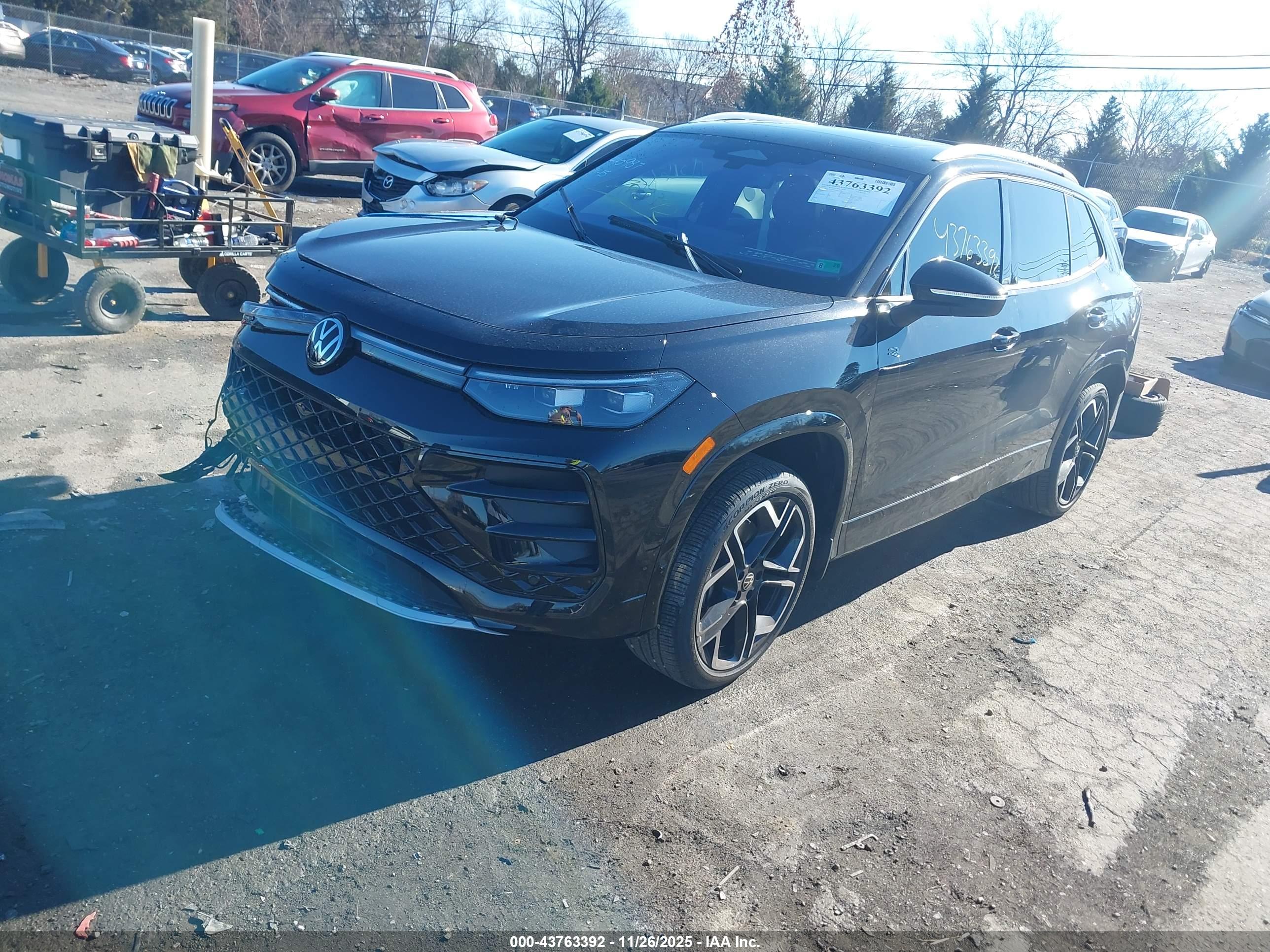 VOLKSWAGEN TIGUAN image 2