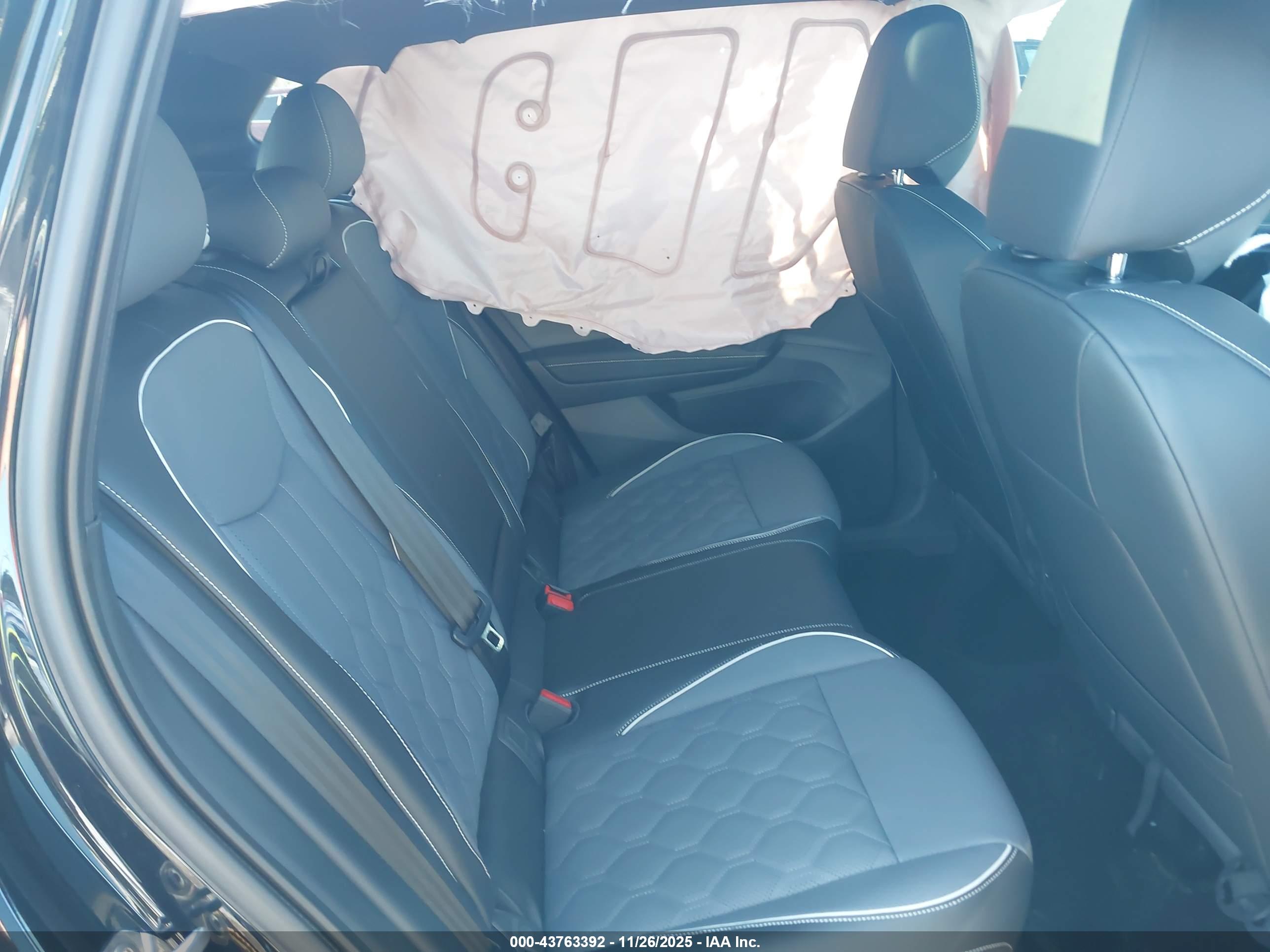 VOLKSWAGEN TIGUAN image 8