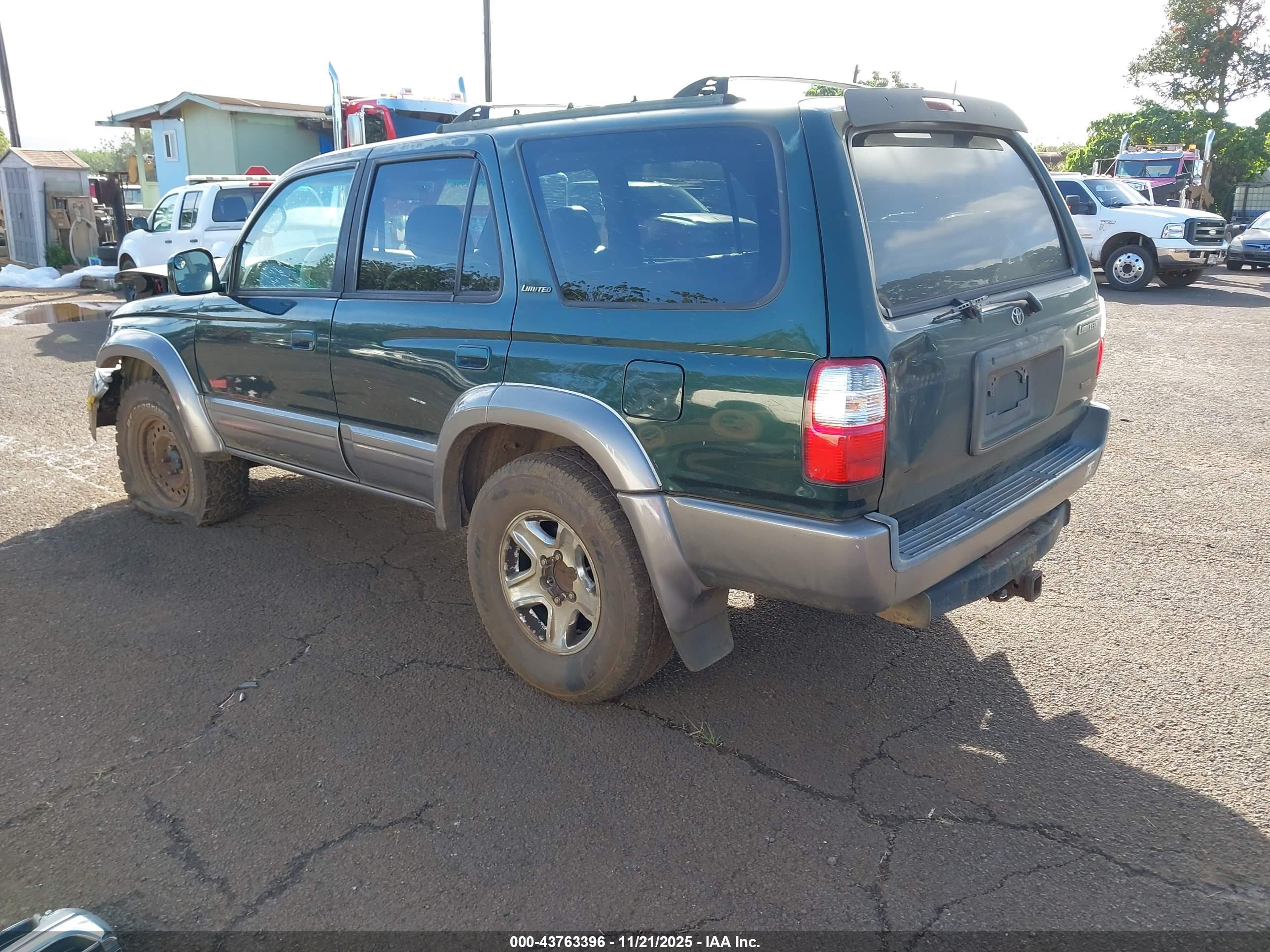 TOYOTA 4RUNNER image 3