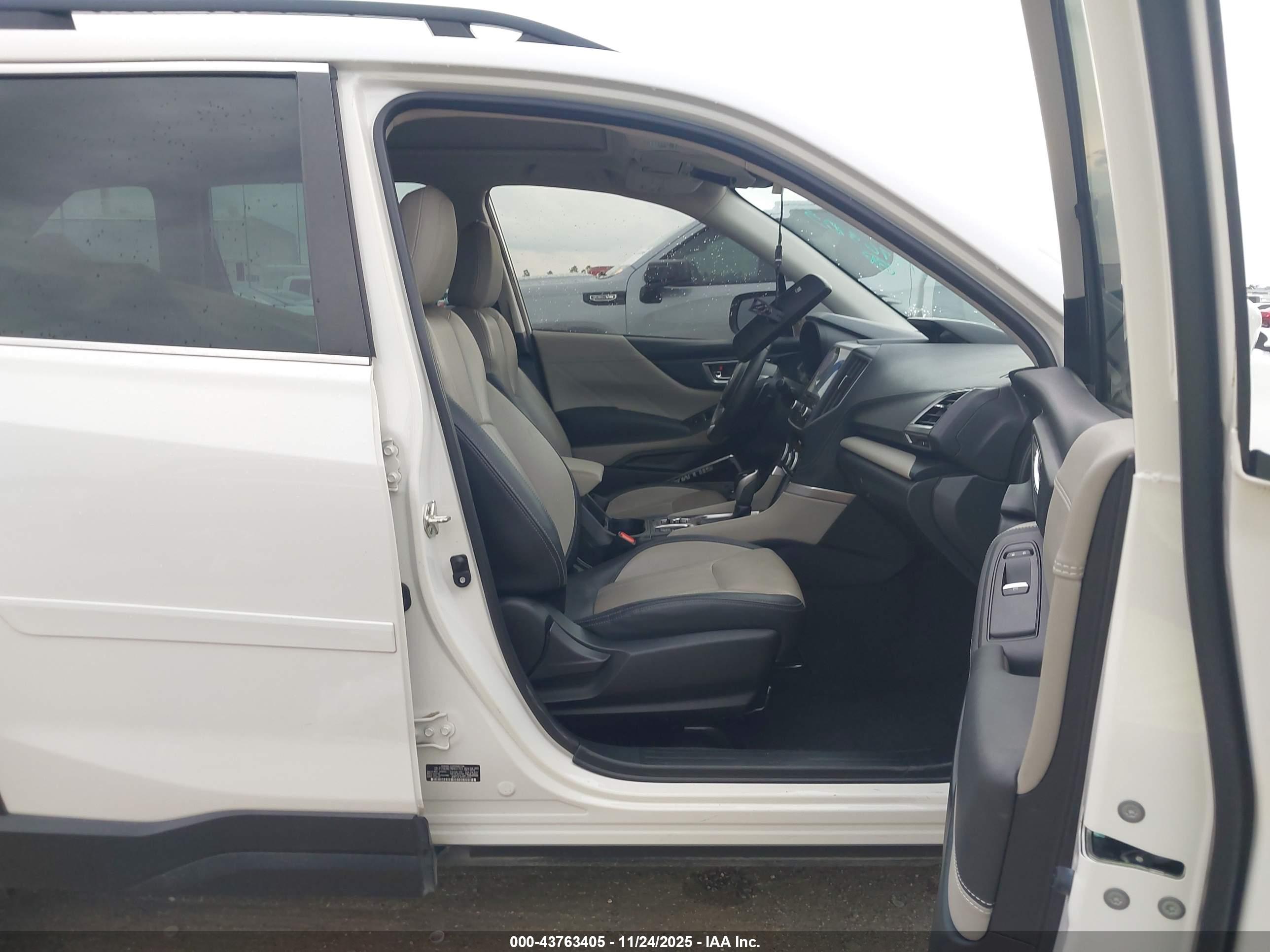 SUBARU FORESTER image 5