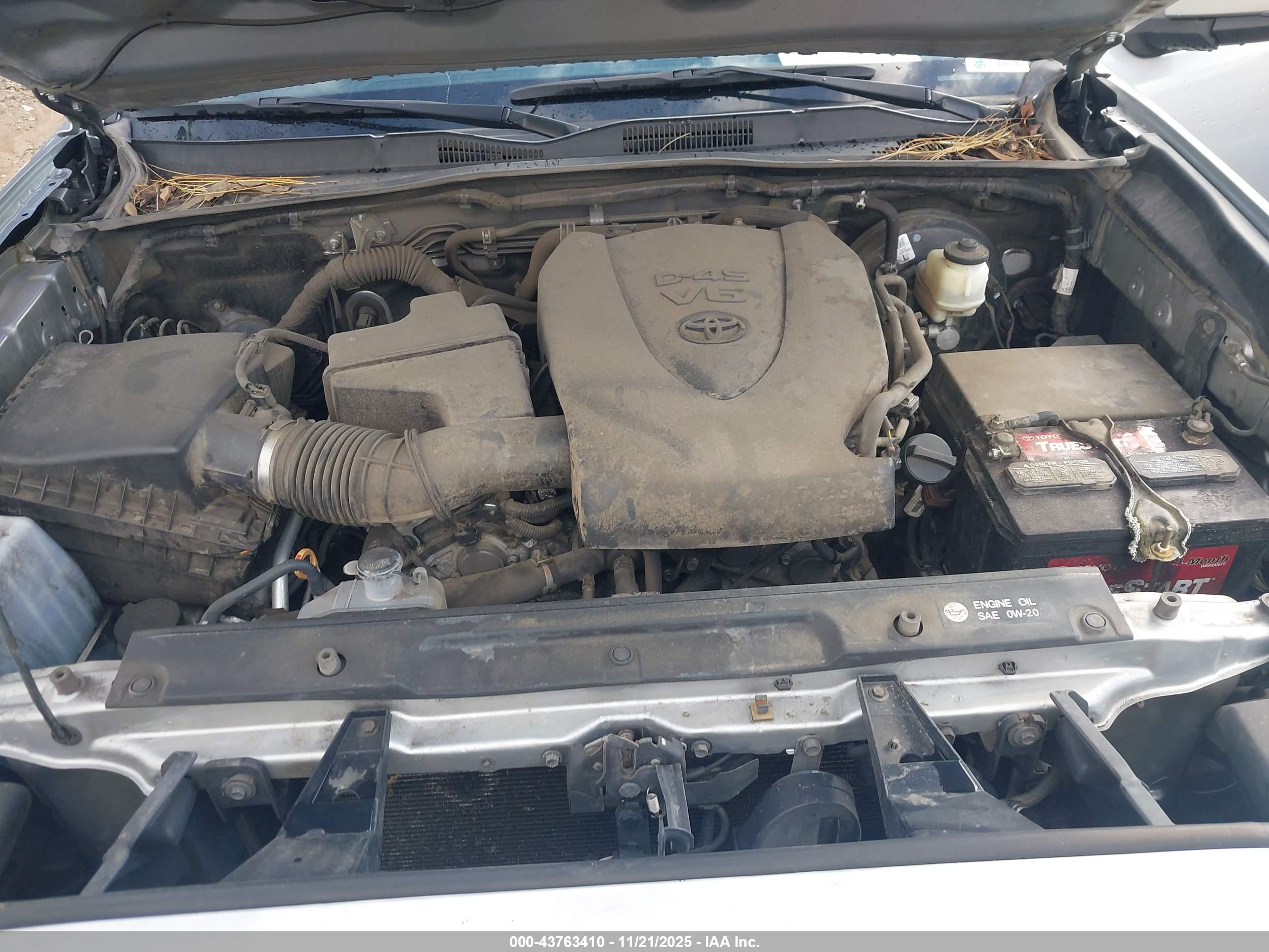 TOYOTA TACOMA image 10