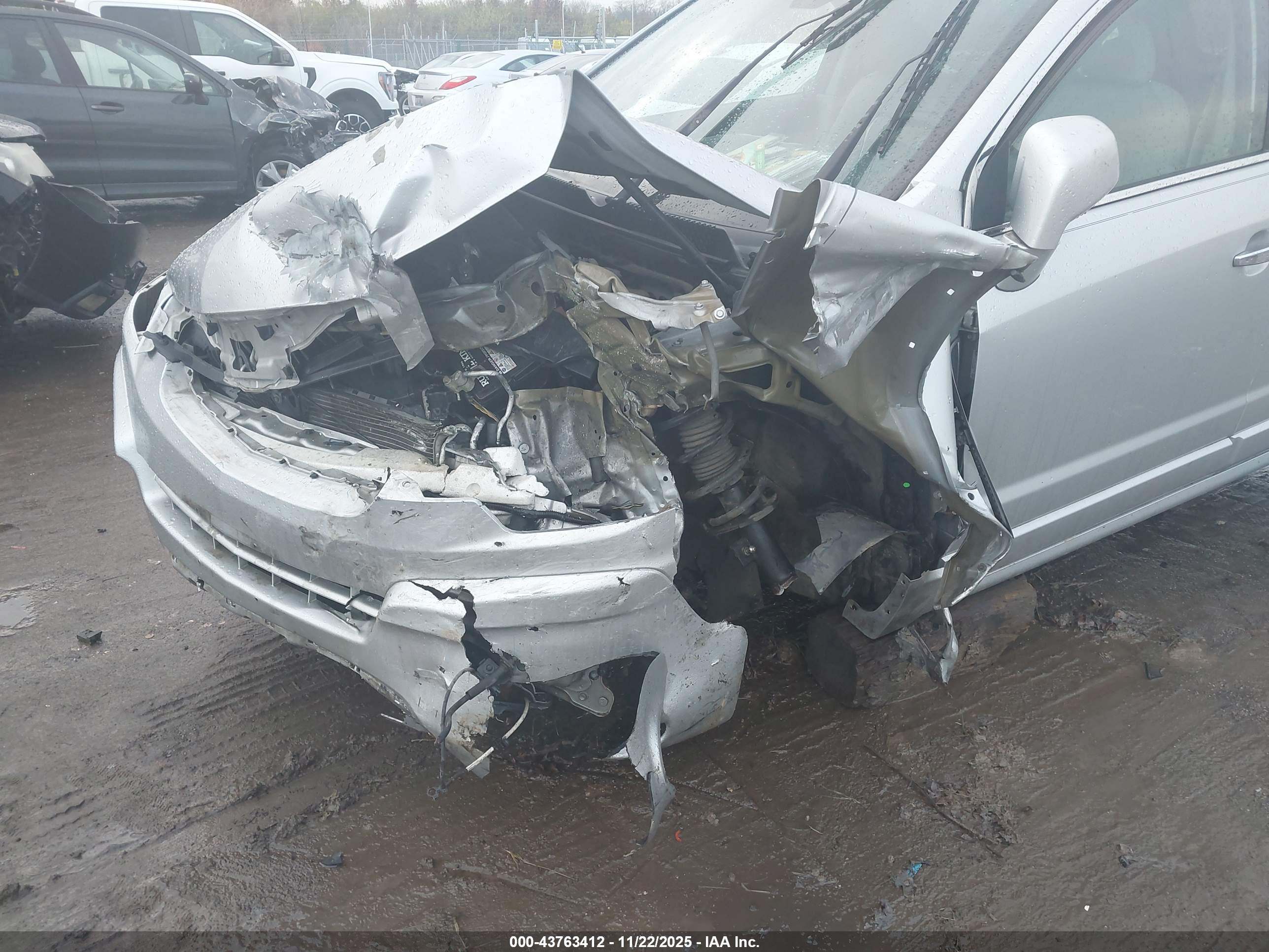 SATURN VUE image 6