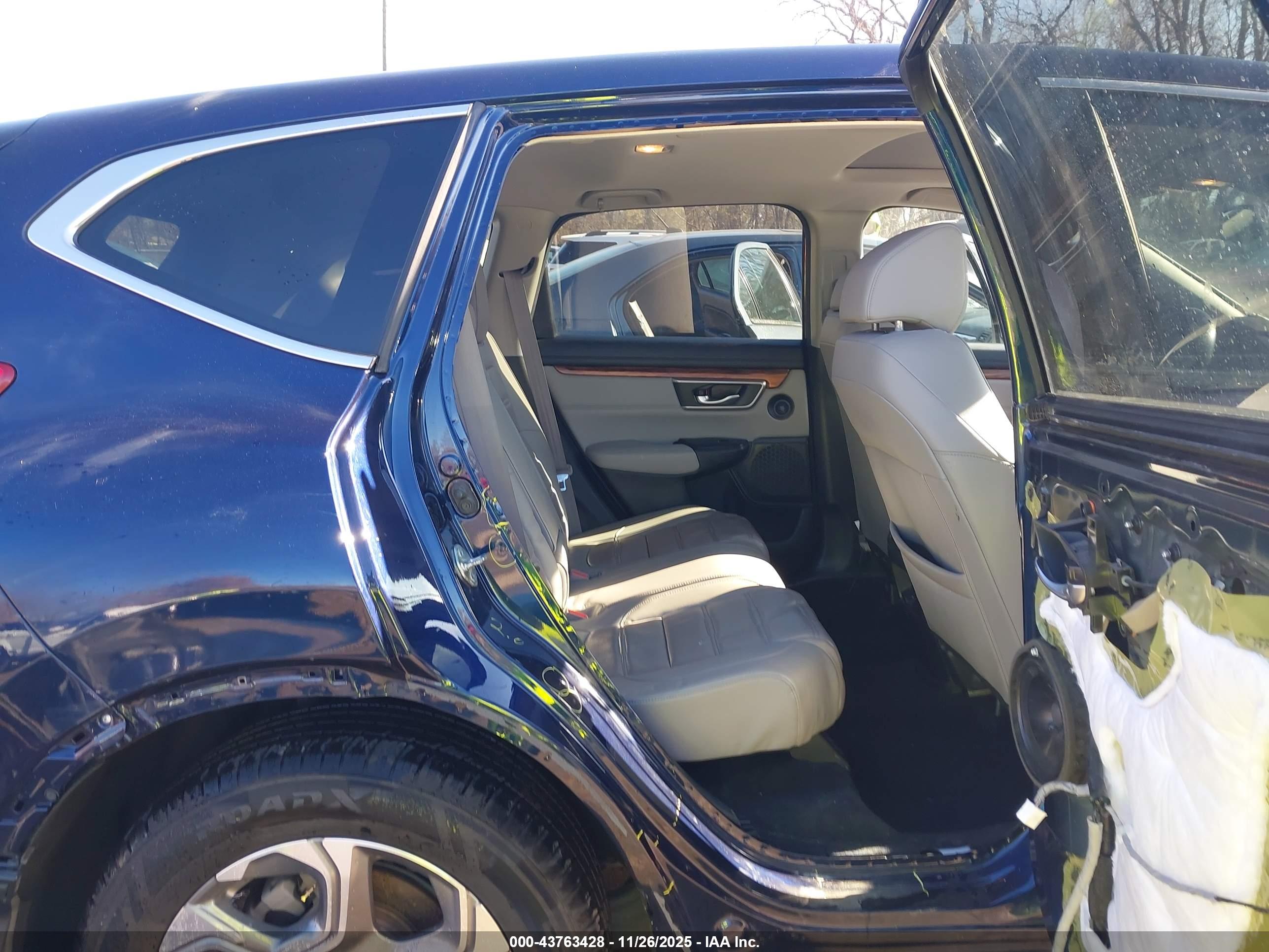 HONDA CR-V image 8