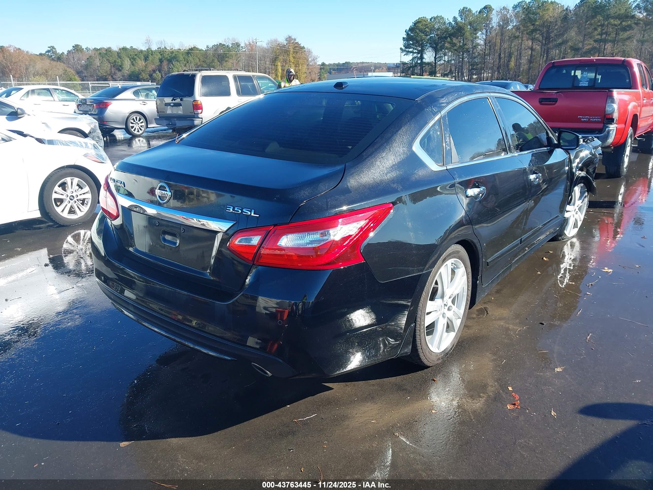 NISSAN ALTIMA image 4