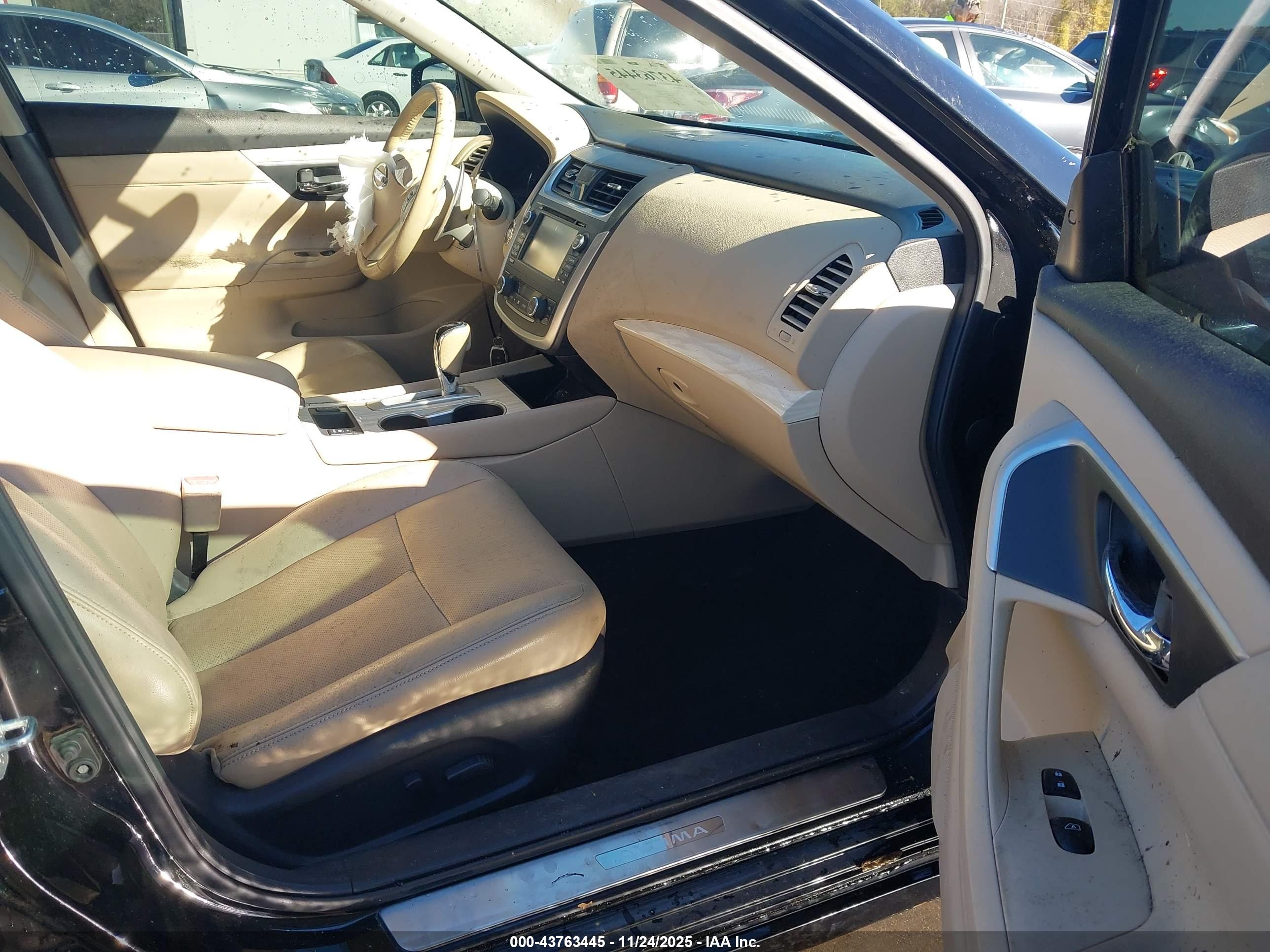 NISSAN ALTIMA image 5