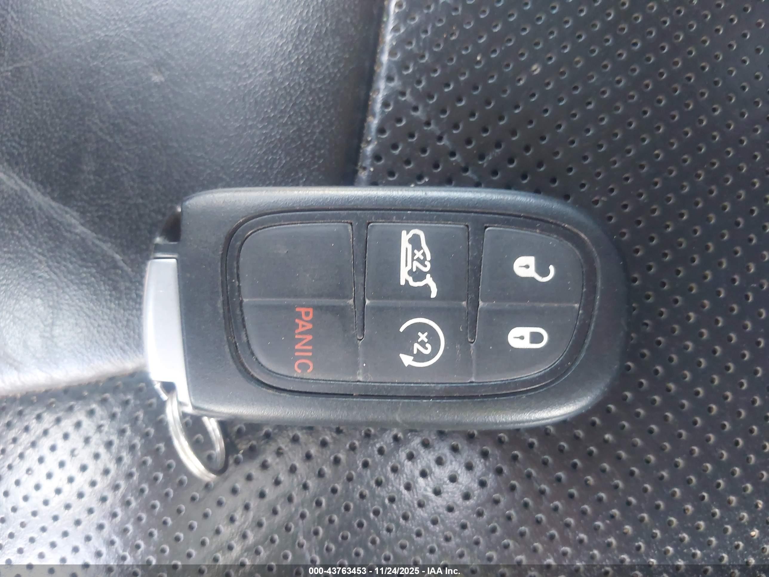 JEEP CHEROKEE image 11