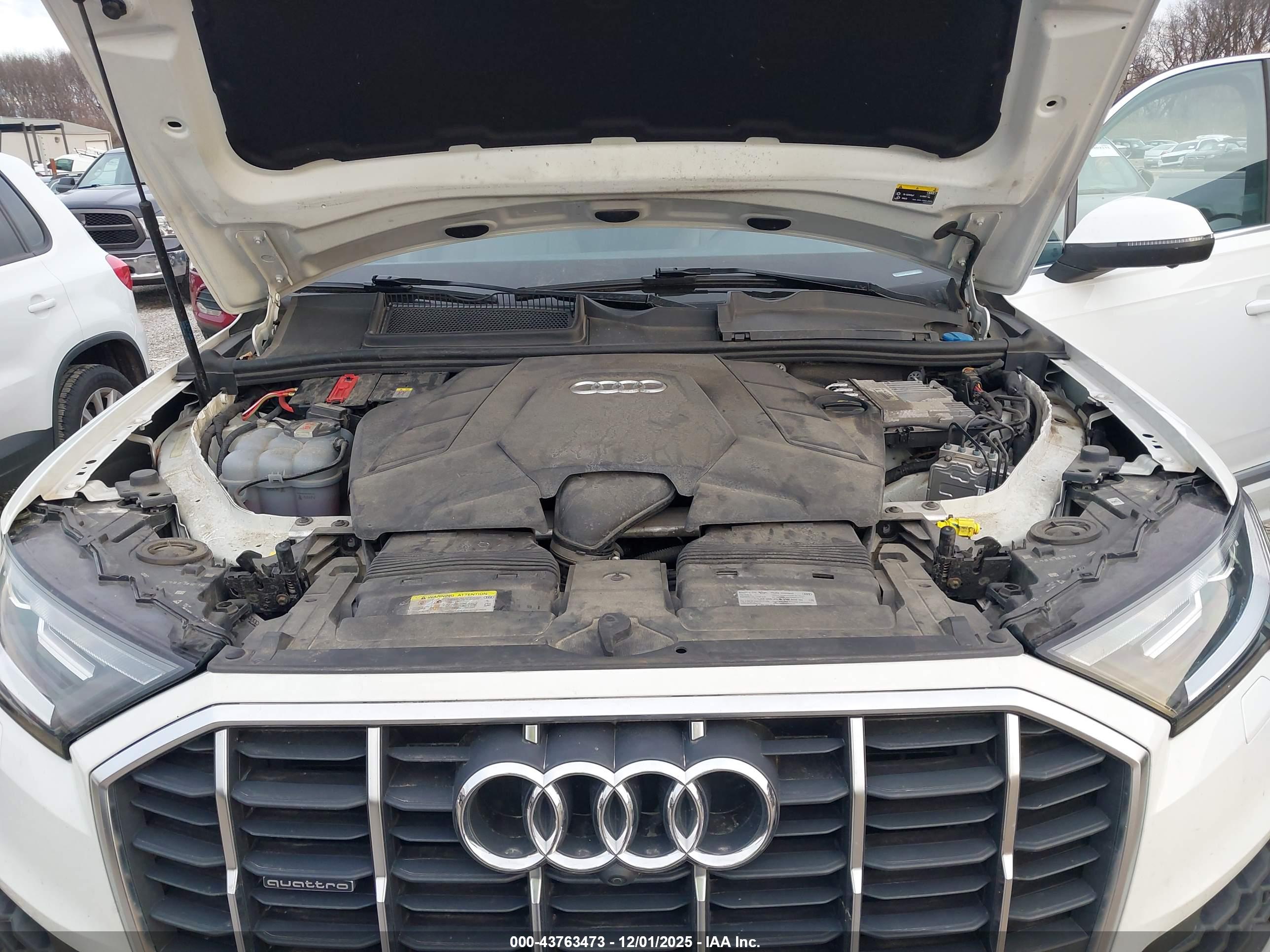 AUDI Q7 image 10