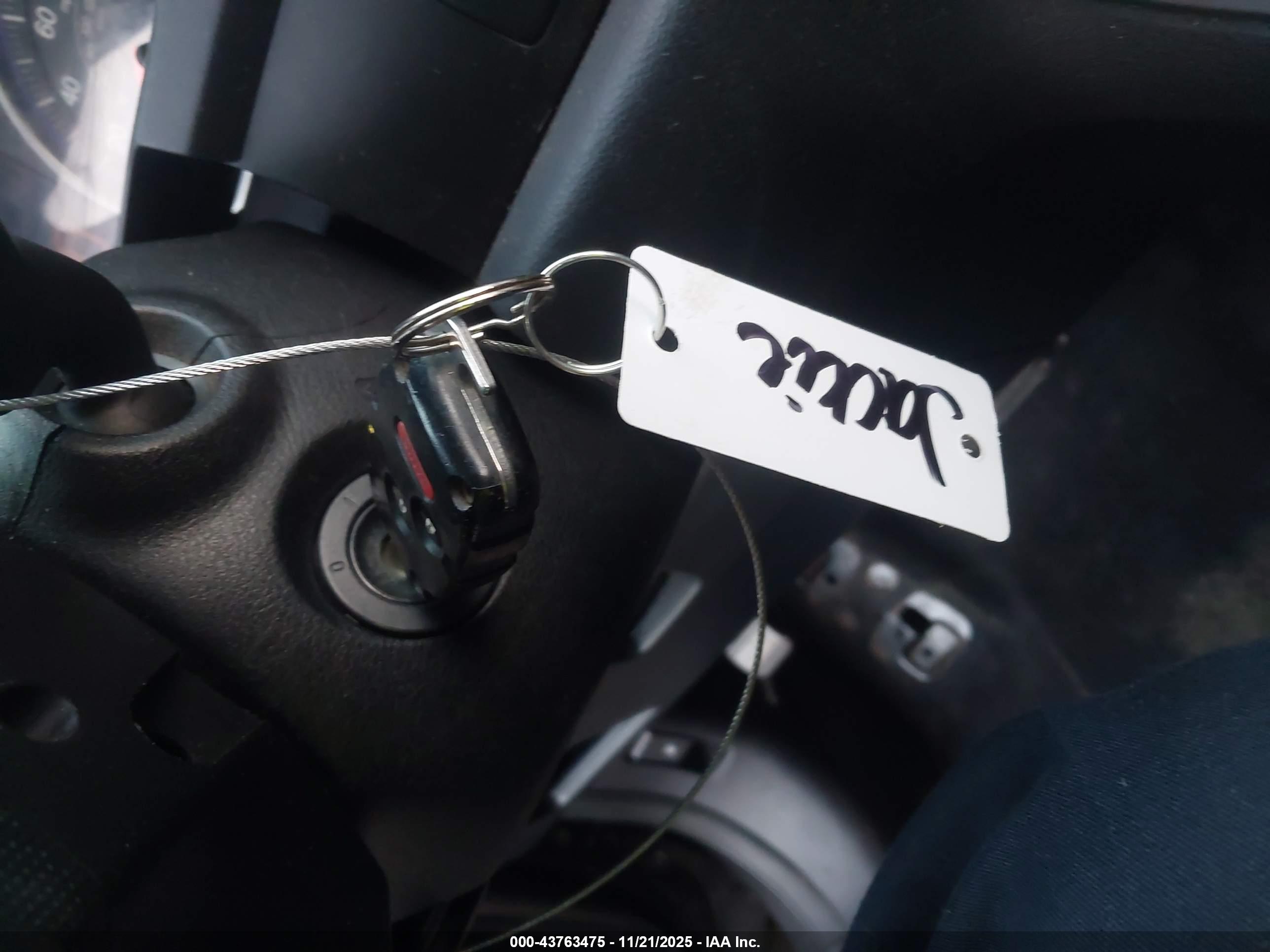 HONDA CR-V image 11