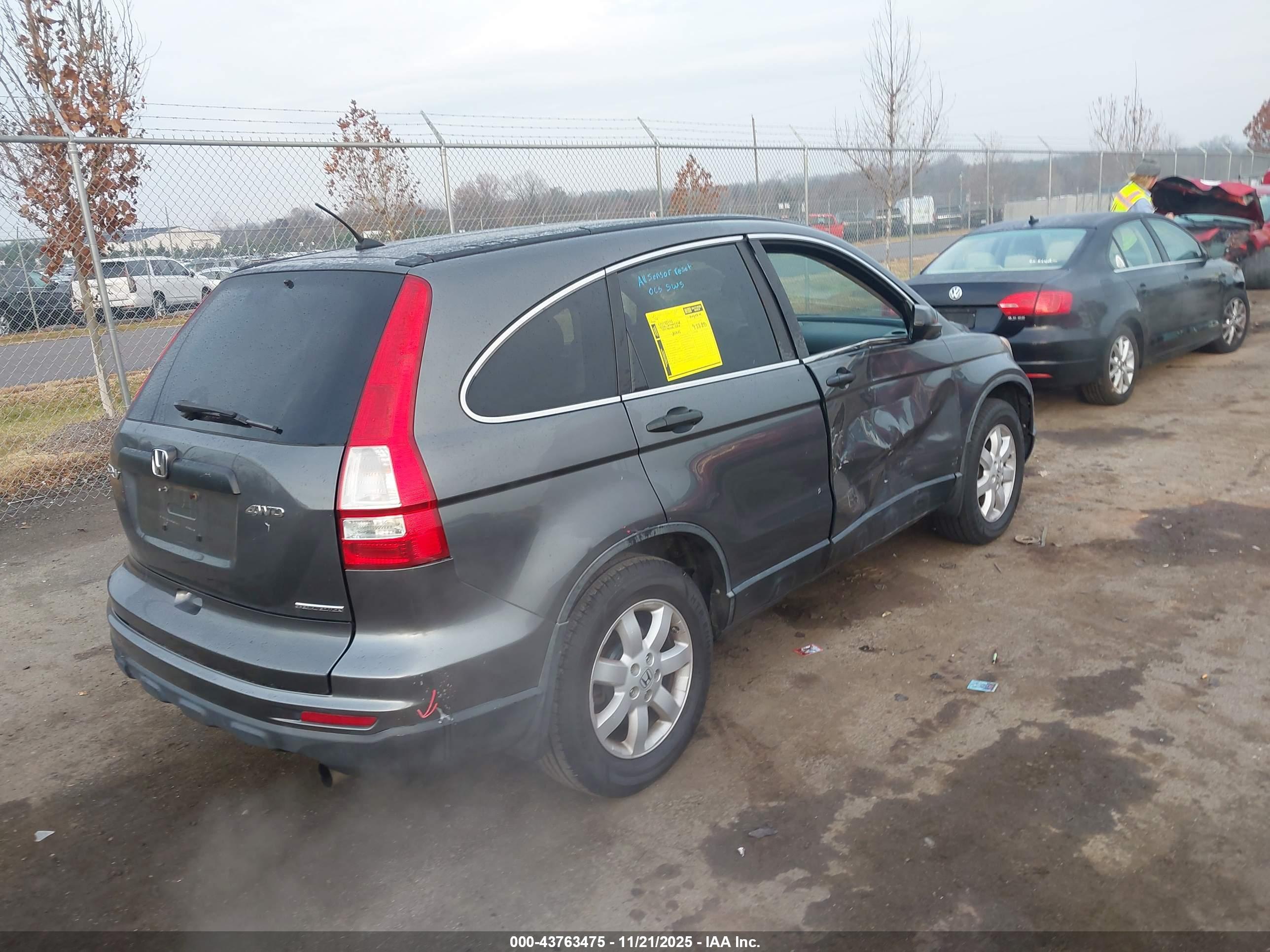 HONDA CR-V image 4
