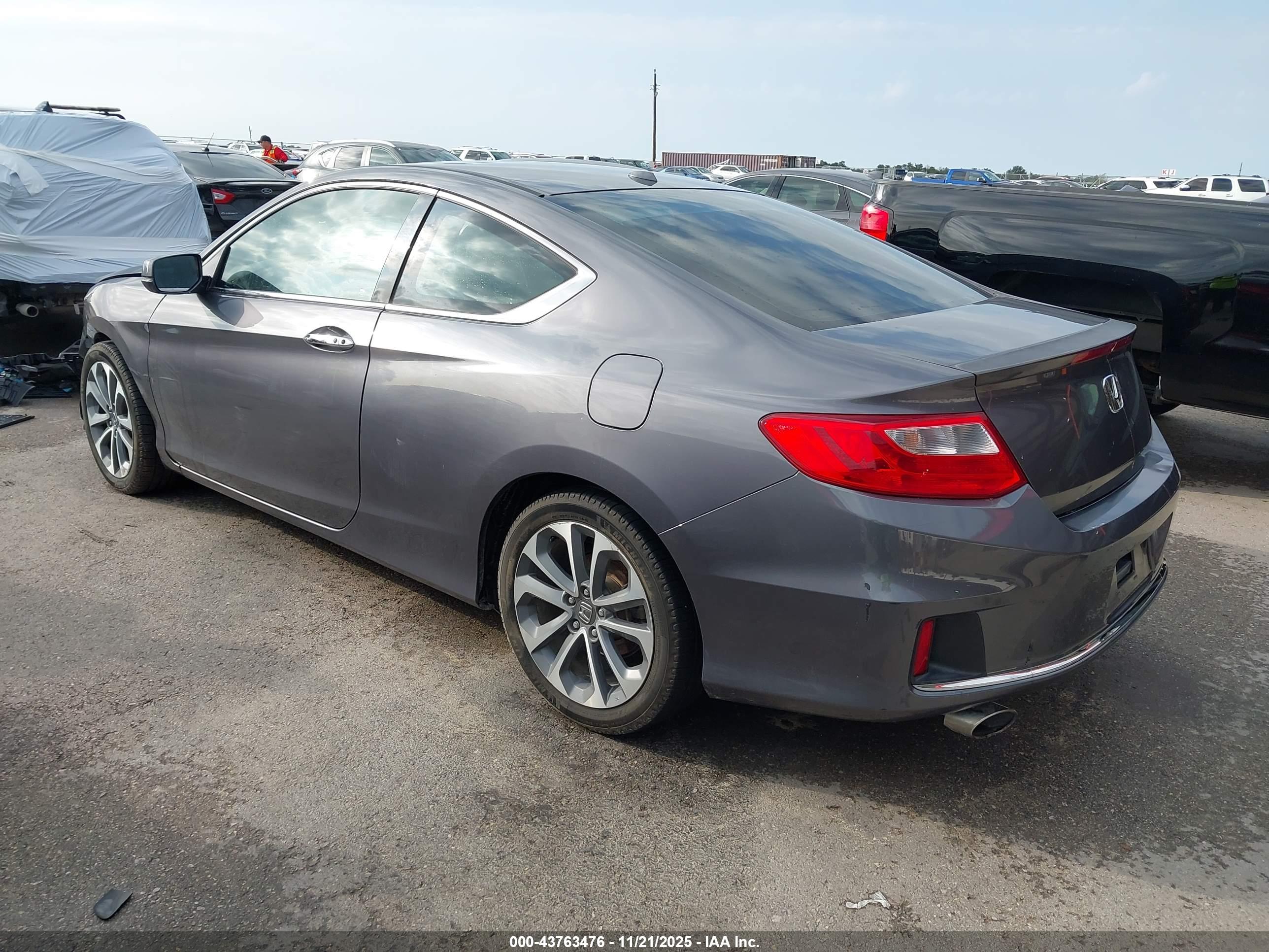 HONDA ACCORD image 3