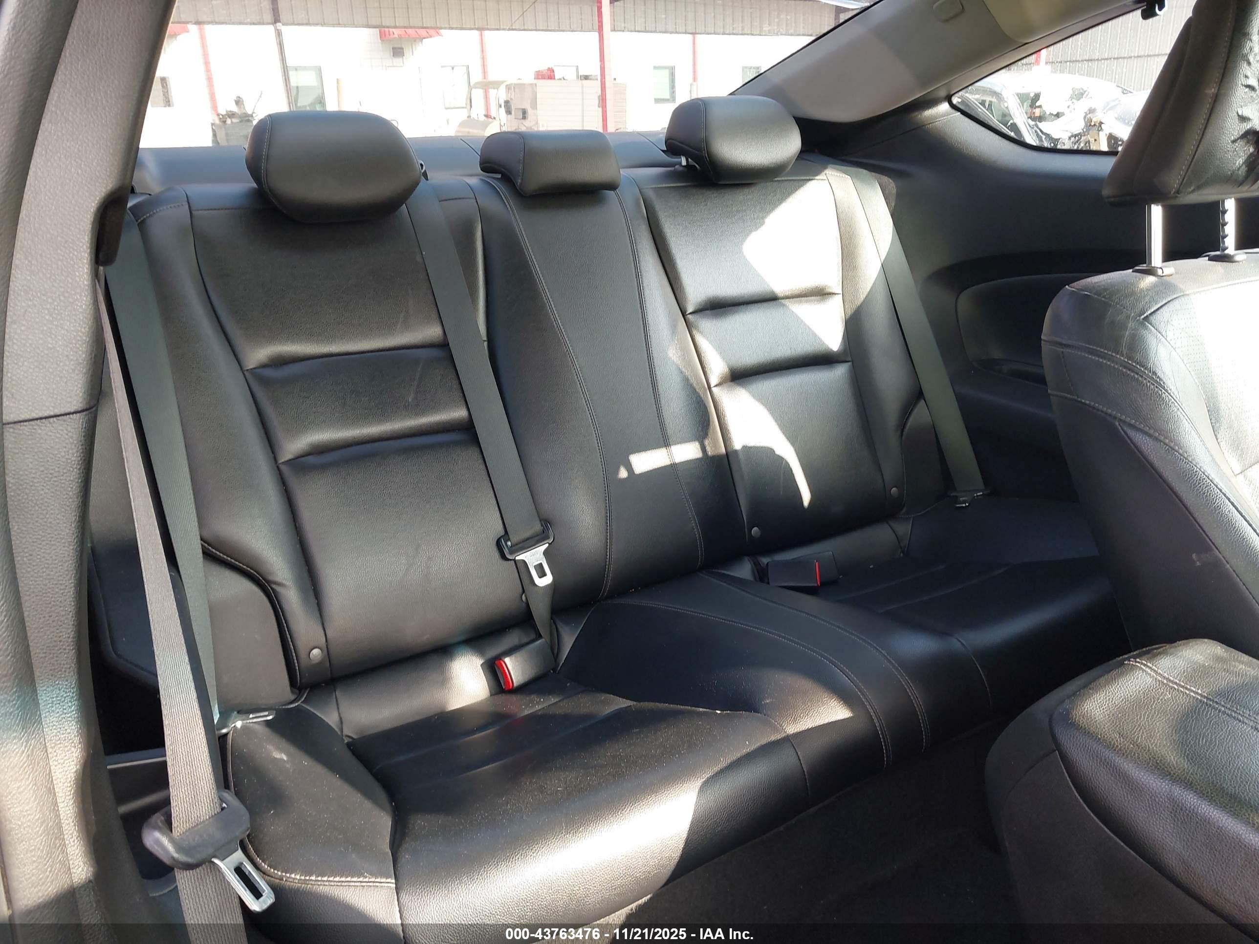 HONDA ACCORD image 8