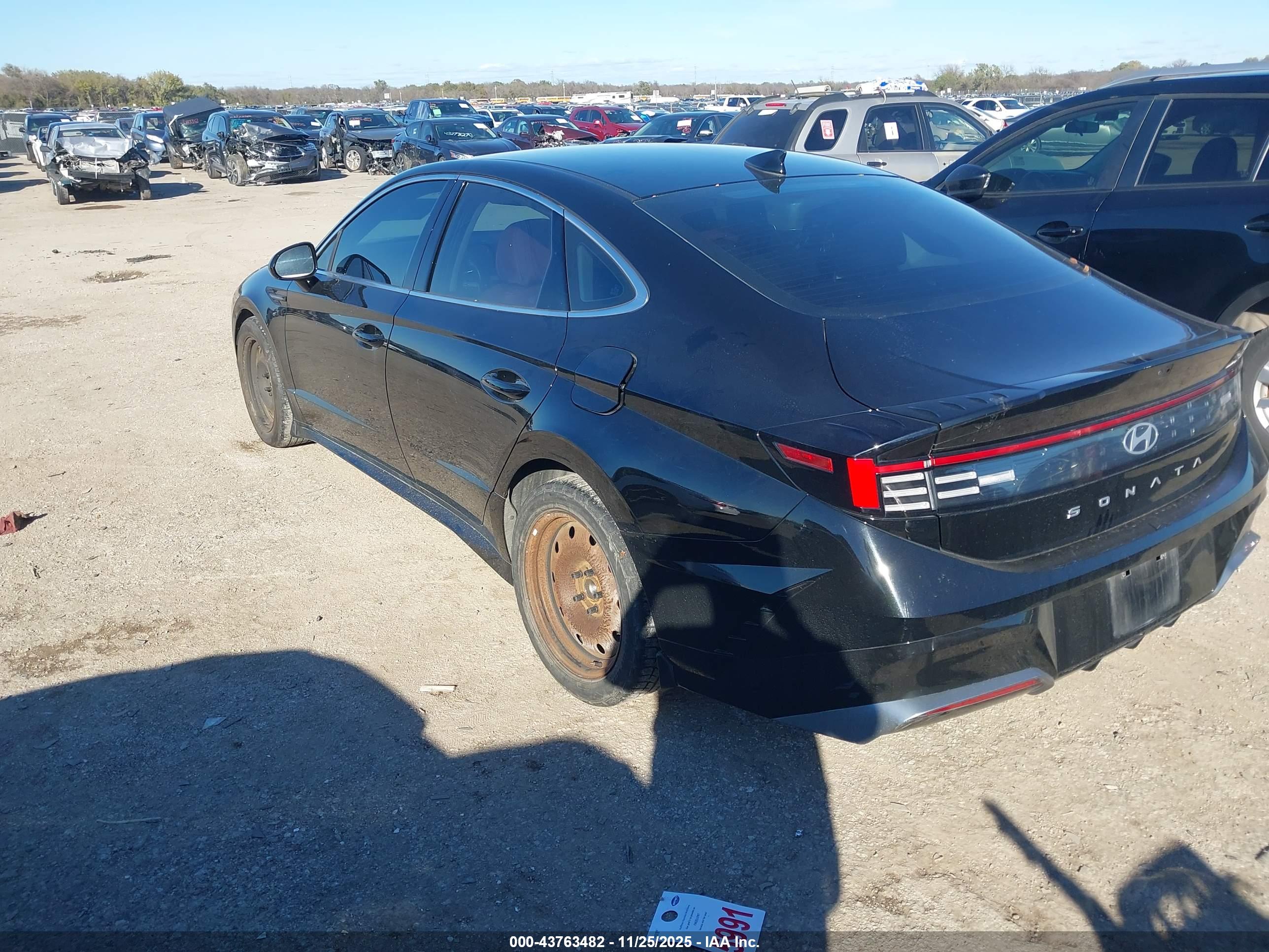 HYUNDAI SONATA image 3