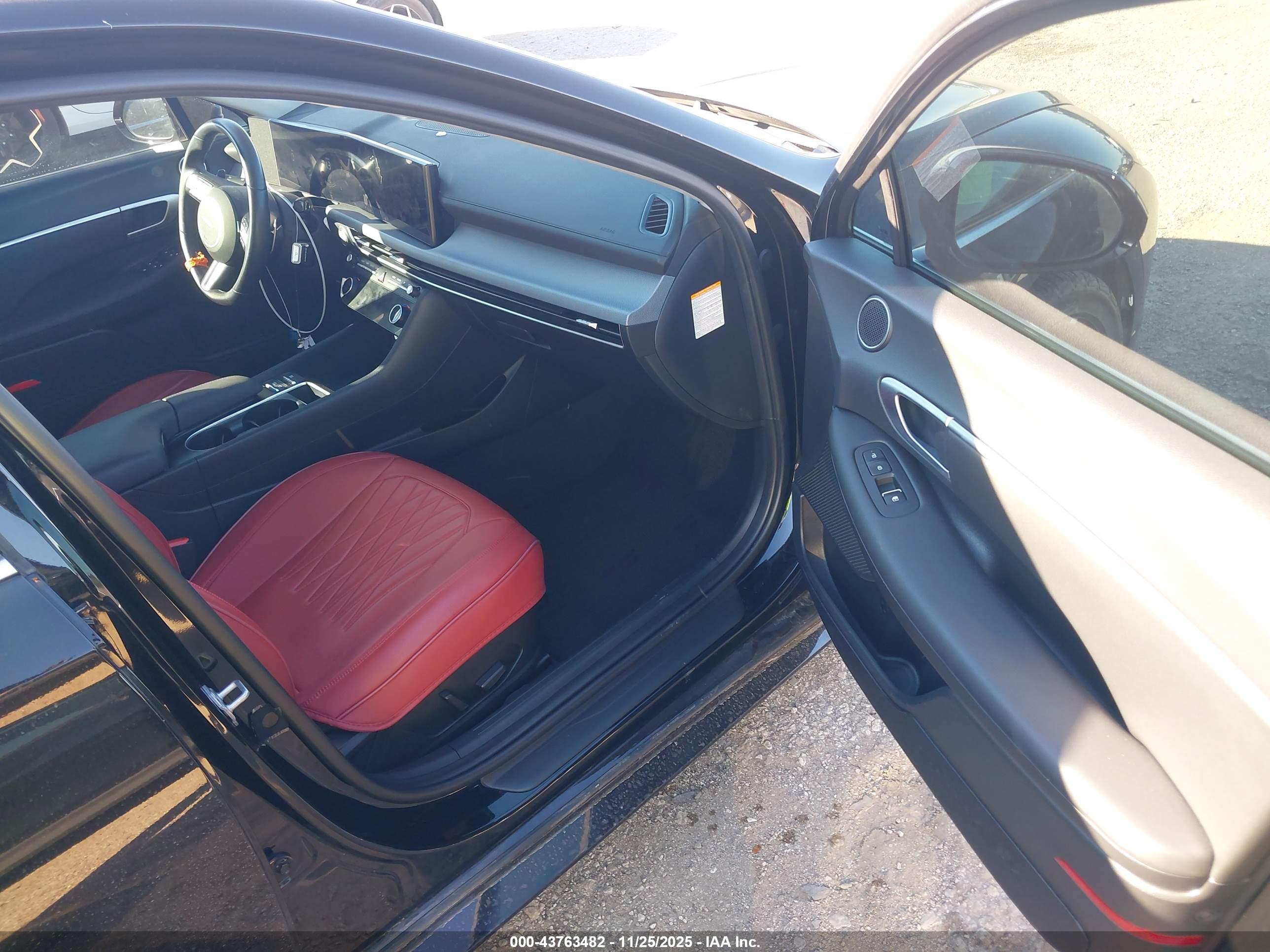 HYUNDAI SONATA image 5