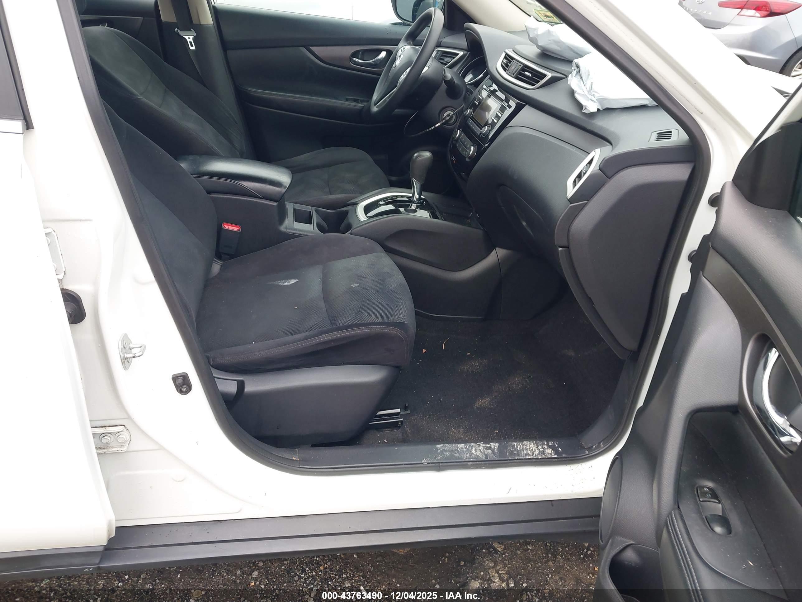 NISSAN ROGUE image 5