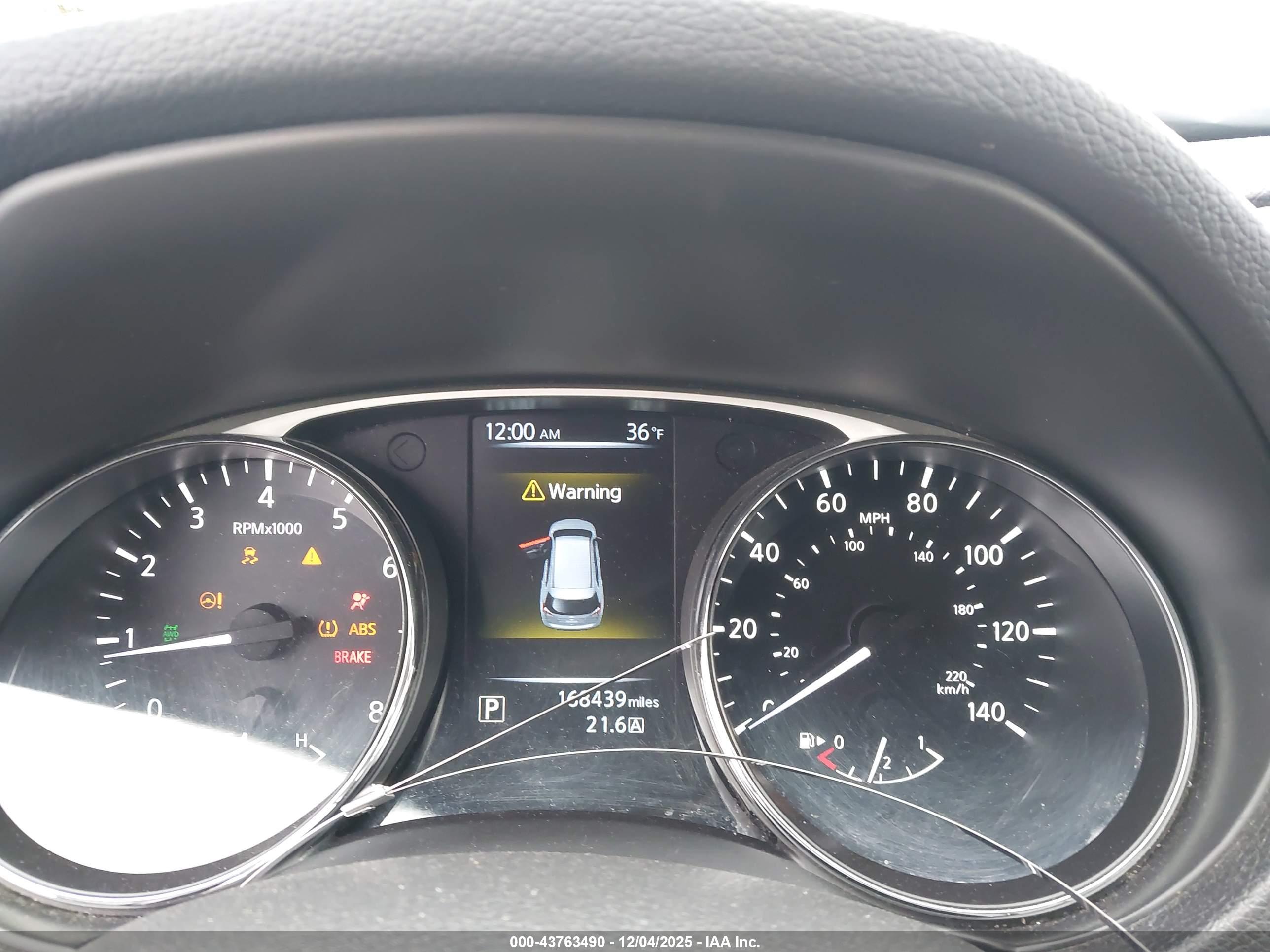 NISSAN ROGUE image 7