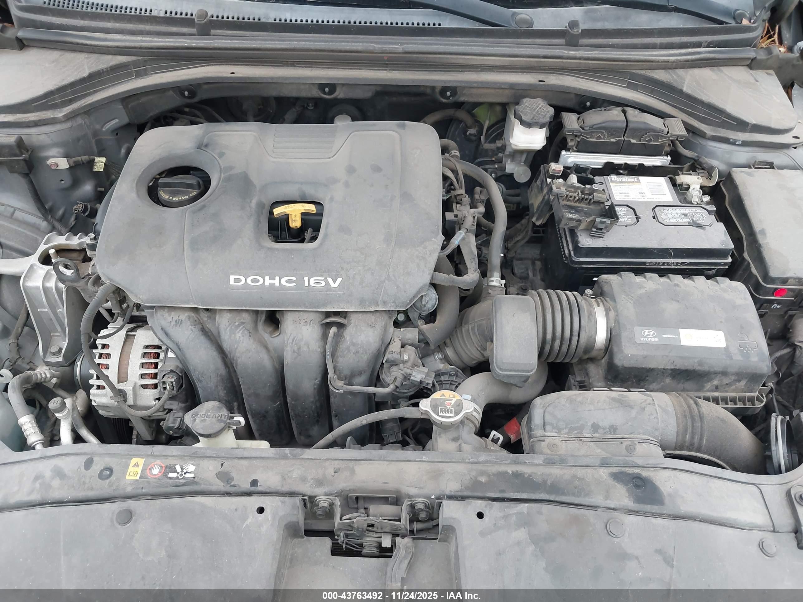 HYUNDAI ELANTRA image 10