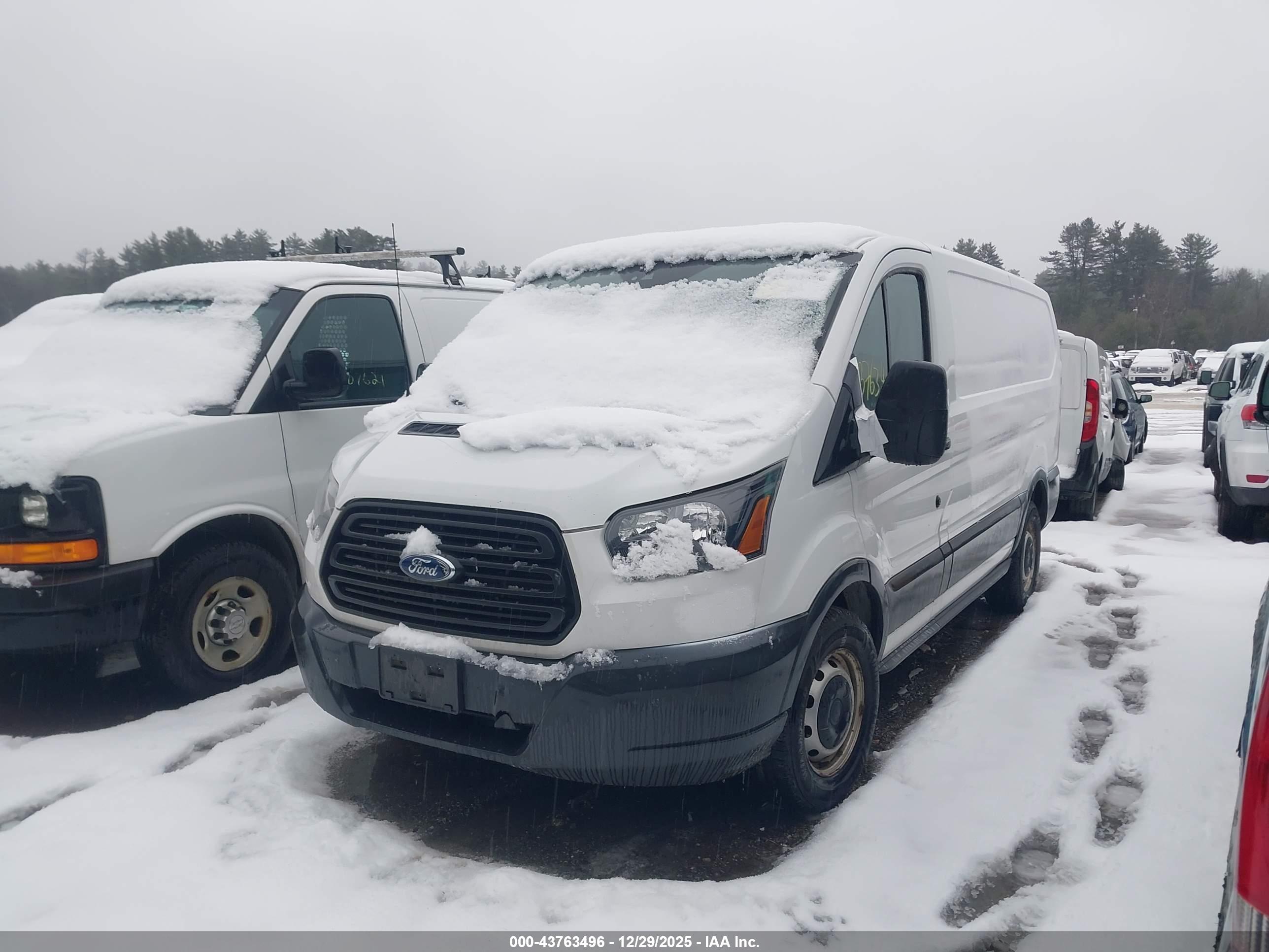 FORD TRANSIT-150 image 2