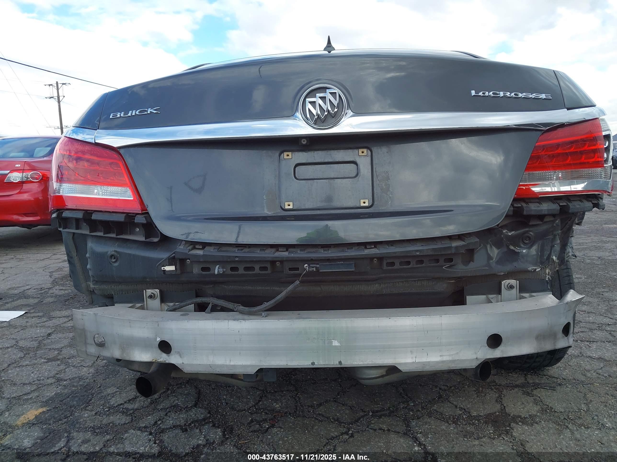 BUICK LACROSSE image 6