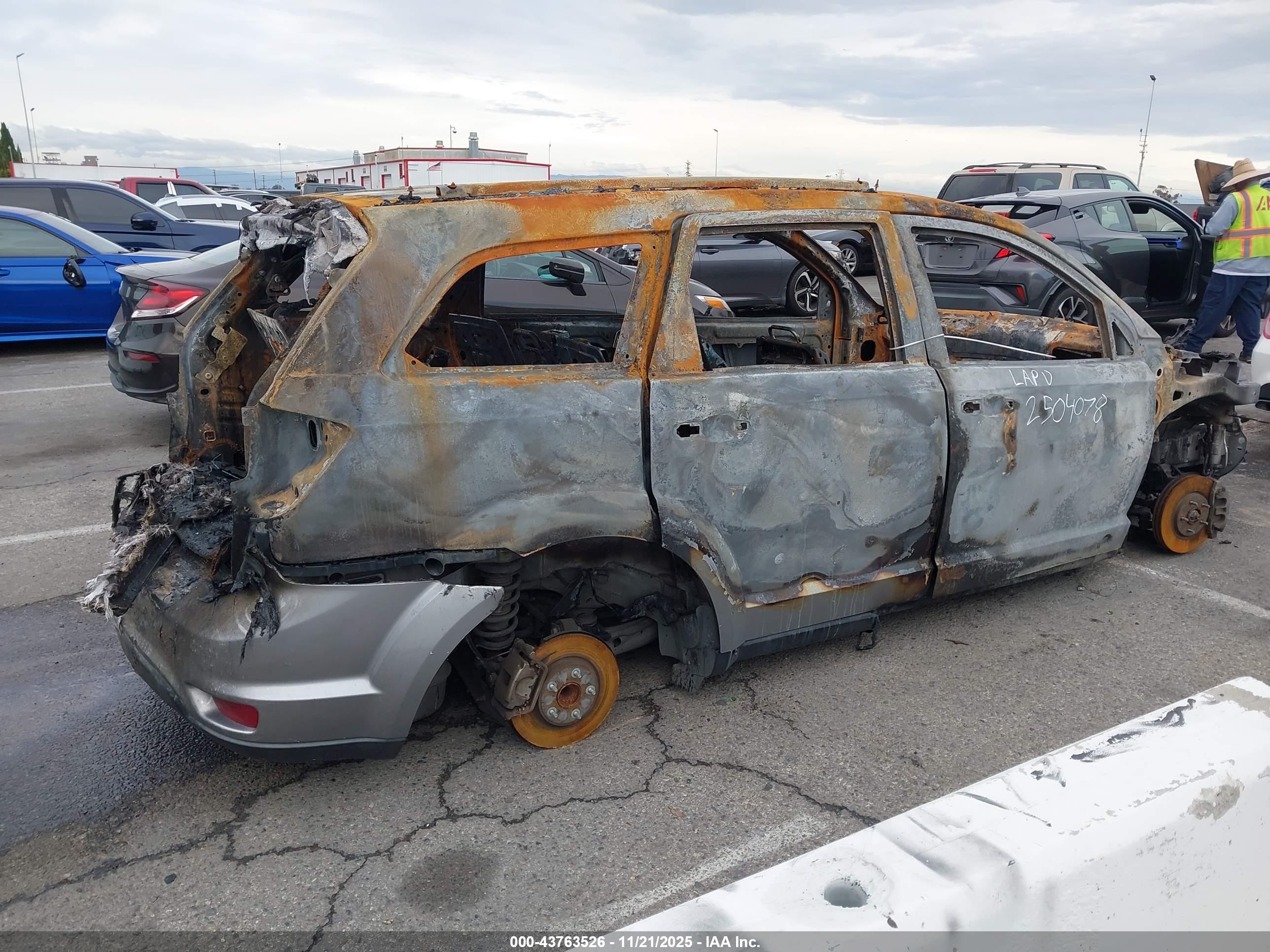 DODGE JOURNEY image 4